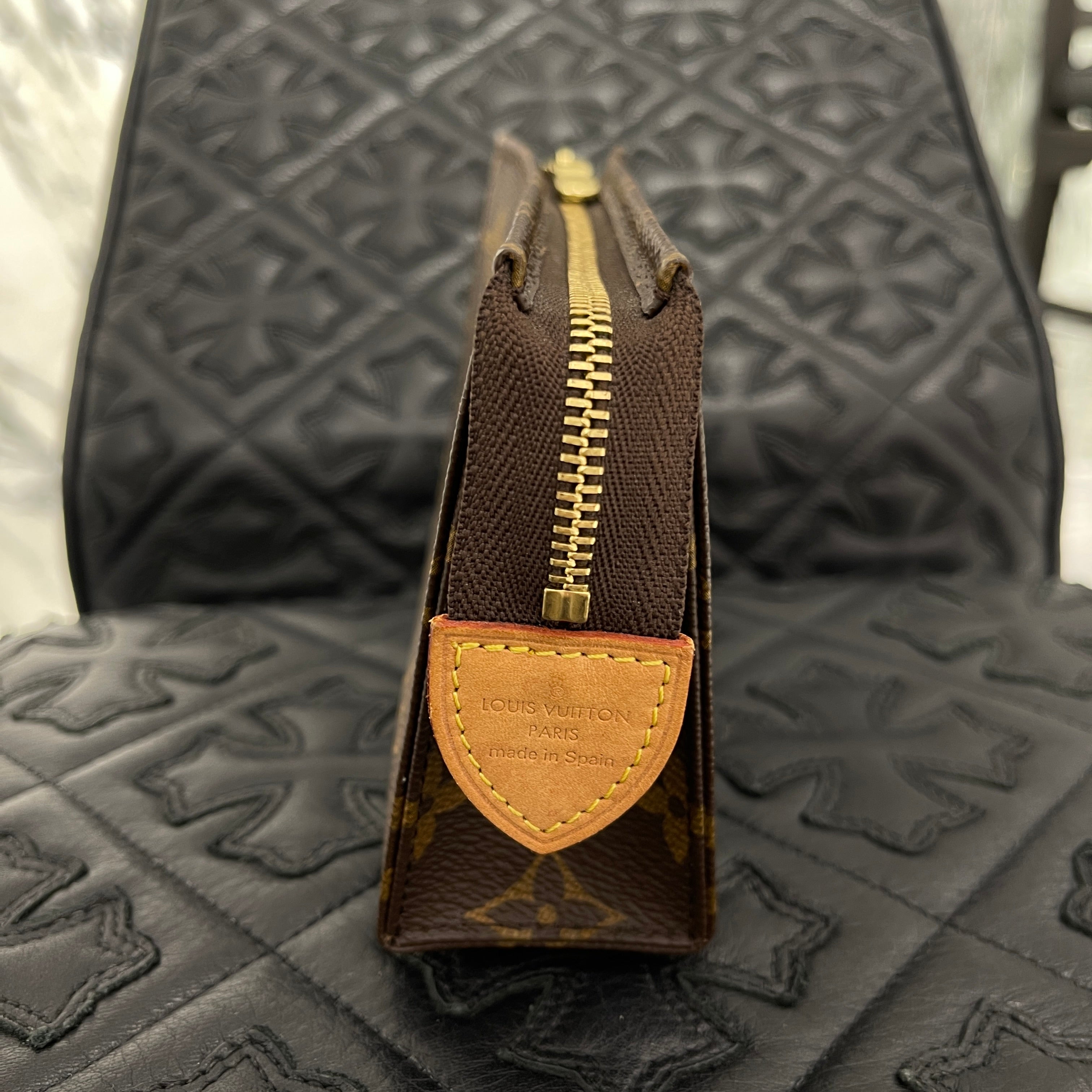 LOUIS VUITTON Monogram Posh Toilette 15 Cosmetic Pouch M47546 ルイヴィトン モノグラム ポッシュトワレ 15 コスメポーチ