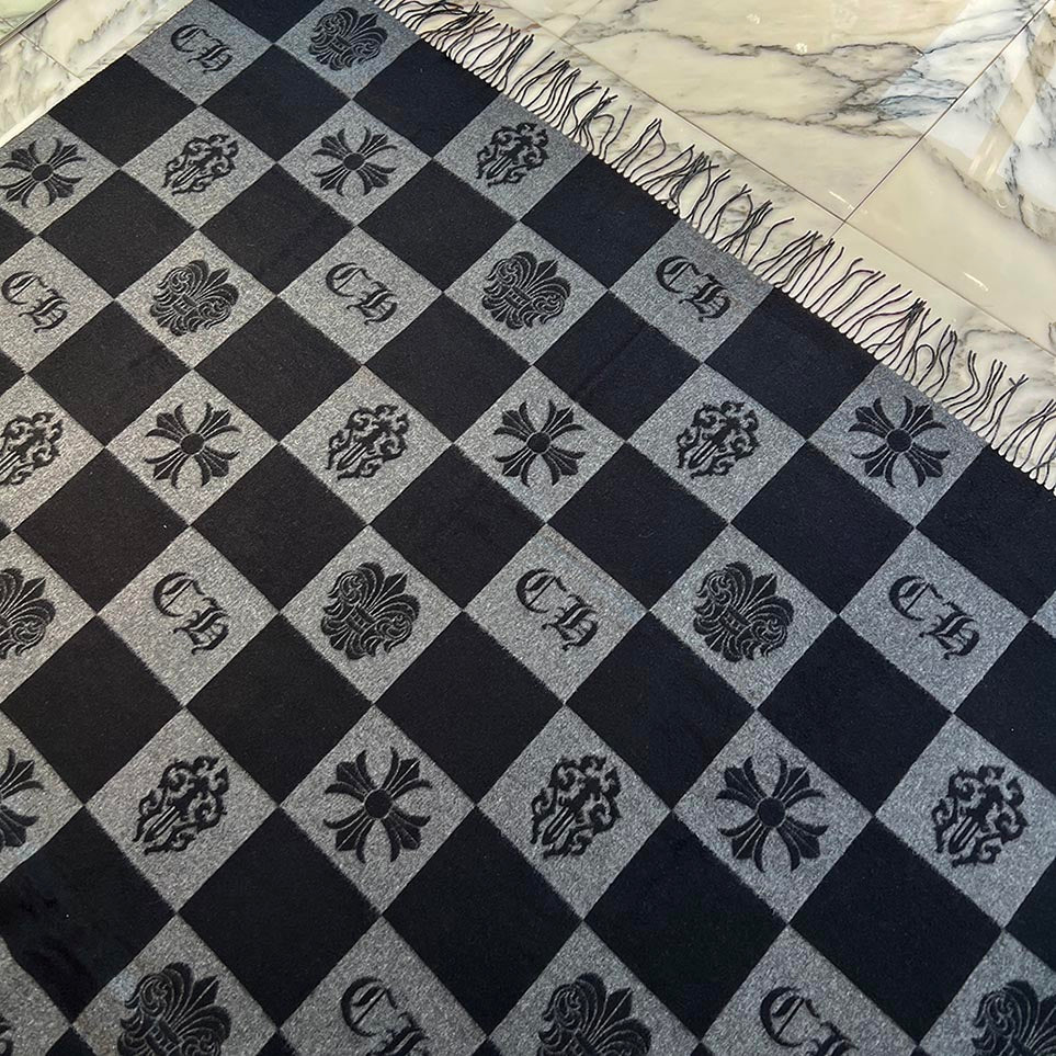 CHROME HEARTS 1 Cross Leather Patch Silk Fringe Muffler クロム