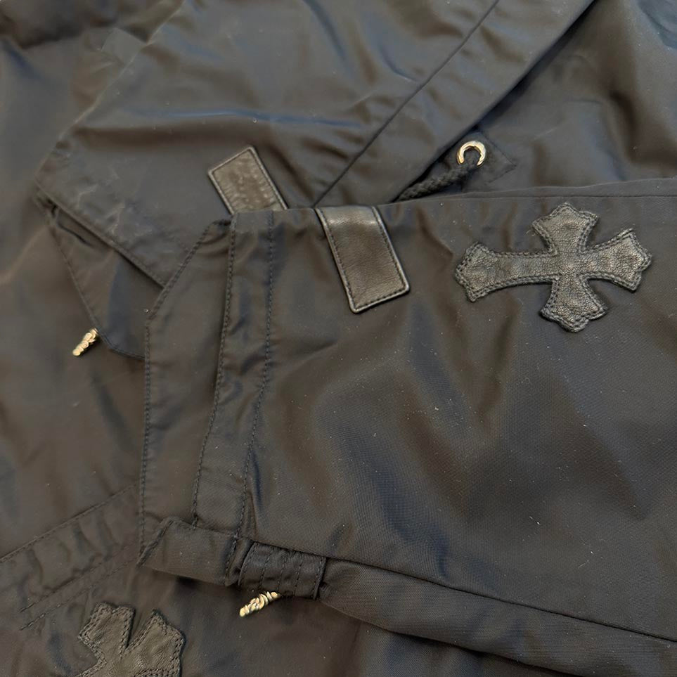 CHROME HEARTS Y NOT PUDDLES Cemetery Cross Leather Patch Zip Up Nylon Hooded Coat Size XL クロムハーツ ワイノット パドルズ セメタリークロス レザーパッチ ジップアップ ナイロン フーデッド コート サイズXL