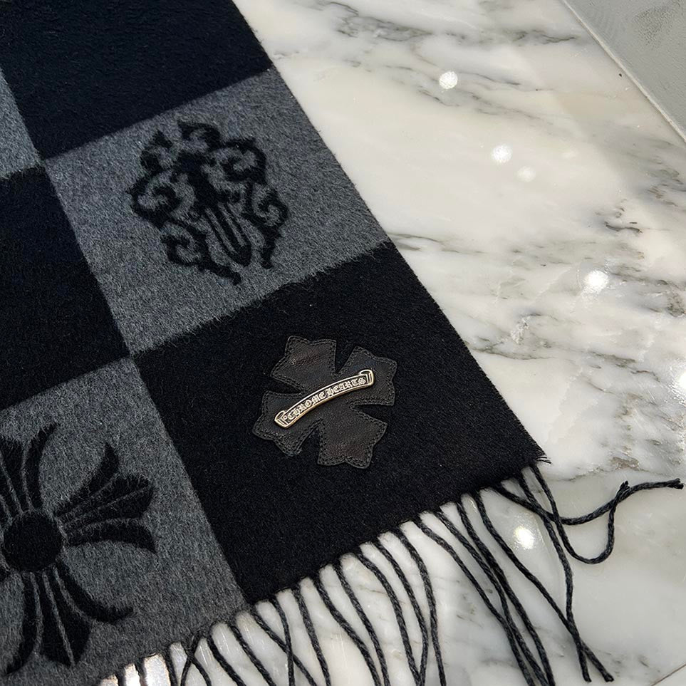 CHROME HEARTS 1 Cross Leather Patch Silk Fringe Muffler クロム