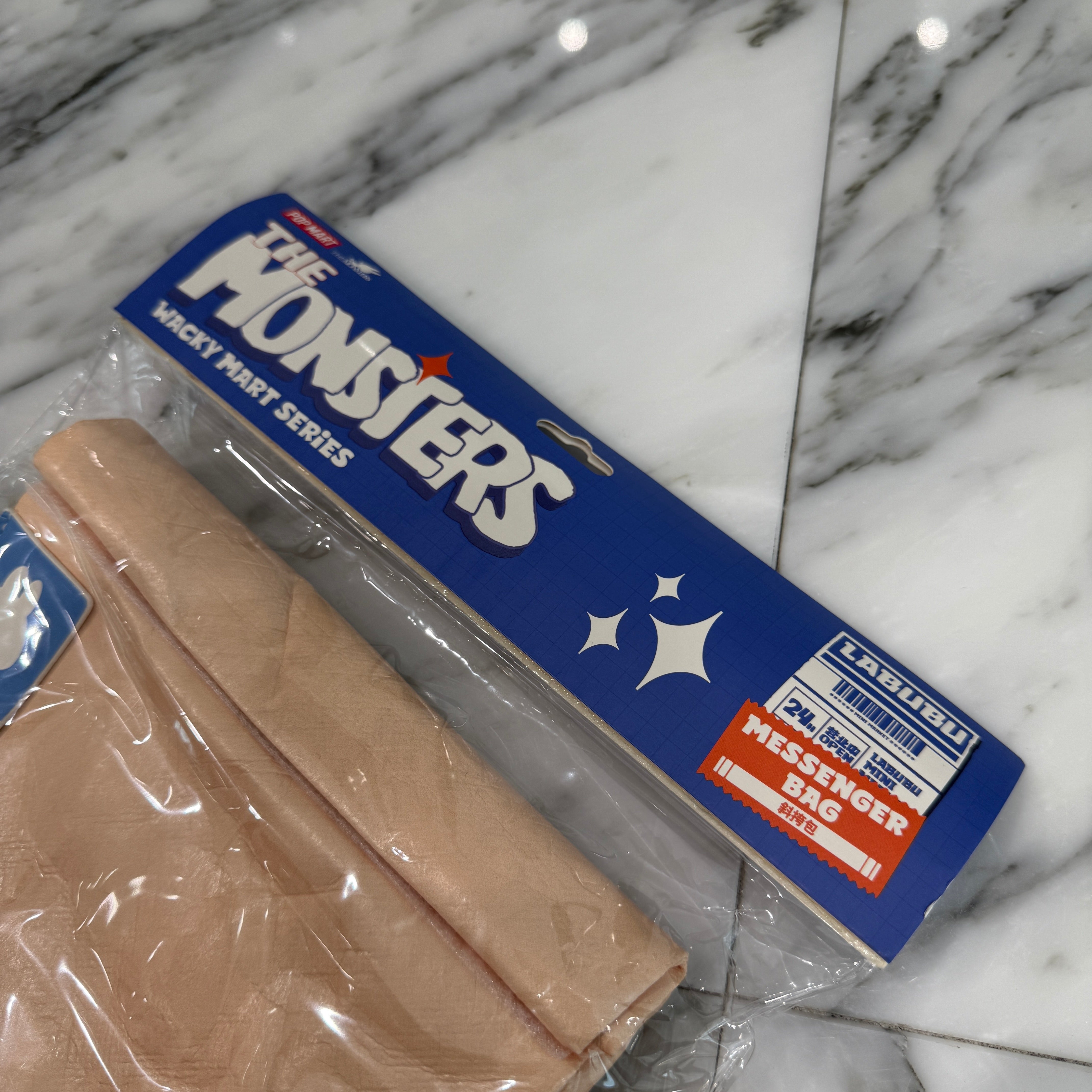 POP MART THE MONSTERS Wacky Mart Series Messenger Bag ポップマート ザ・モンスターズ ワッキーマートシリーズ メッセンジャーバッグ