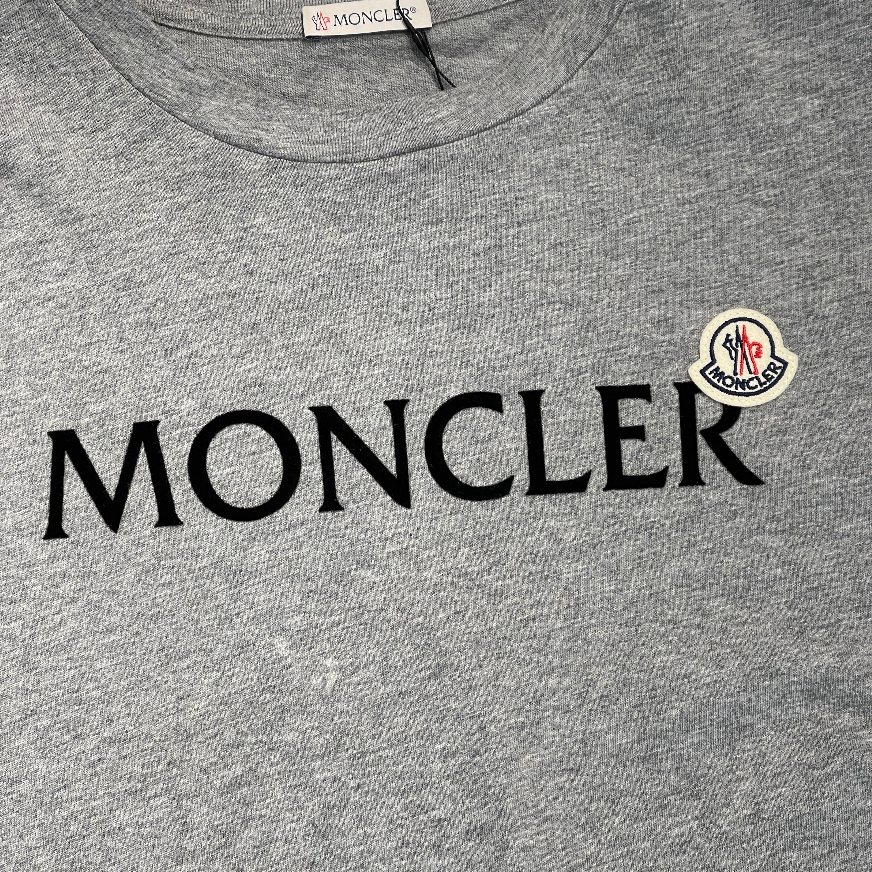 MONCLER 2023SS Flocked Logo Patch Vintage Cotton Tee J20918C00024 8390T Size M モンクレール フロッキーロゴパッチ ヴィンテージコットン Tシャツ サイズM