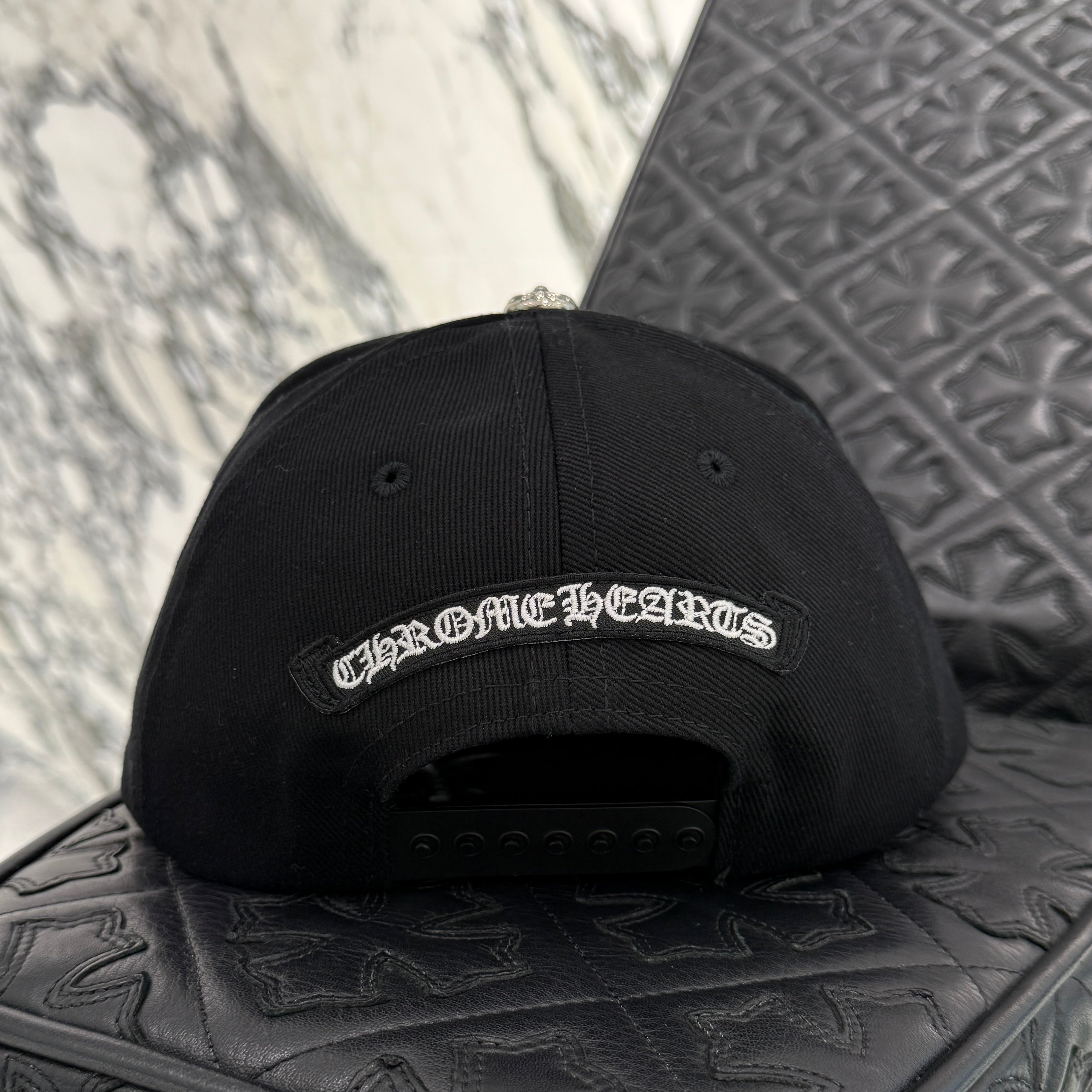 CHROME HEARTS Vertical Logo Trucker Cap Size ONE SIZE（51-61）クロムハーツ ヴァーティカルロゴ トラッカーキャップ サイズONE SIZE（51-61）