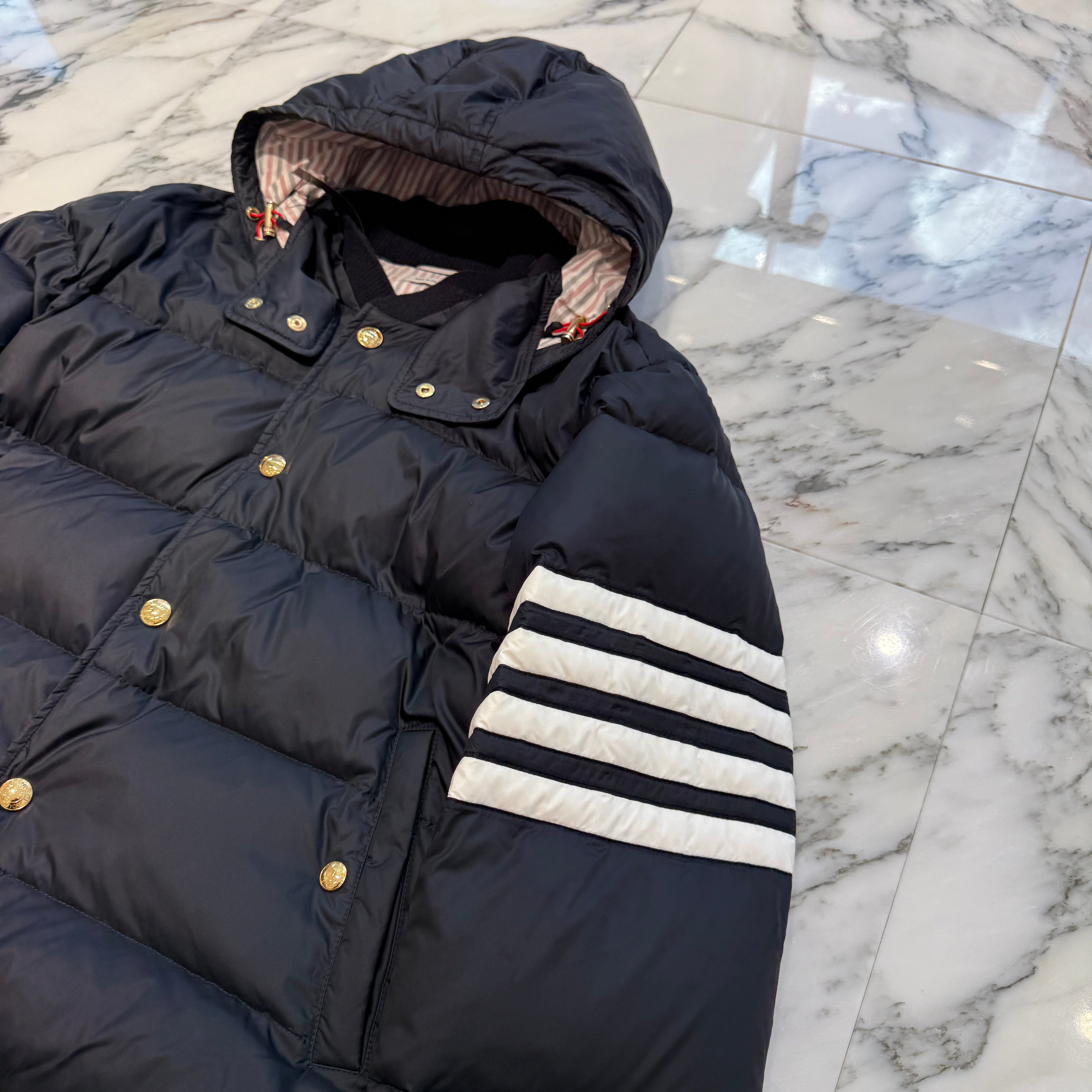 THOM BROWNE 2023AW DOWNFILLED 4 Bar Snap Front Down Jacket MJD061X-05411415 Size 3 トムブラウン ダウンフィルド 4バー スナップフロント ダウンジャケット サイズ3