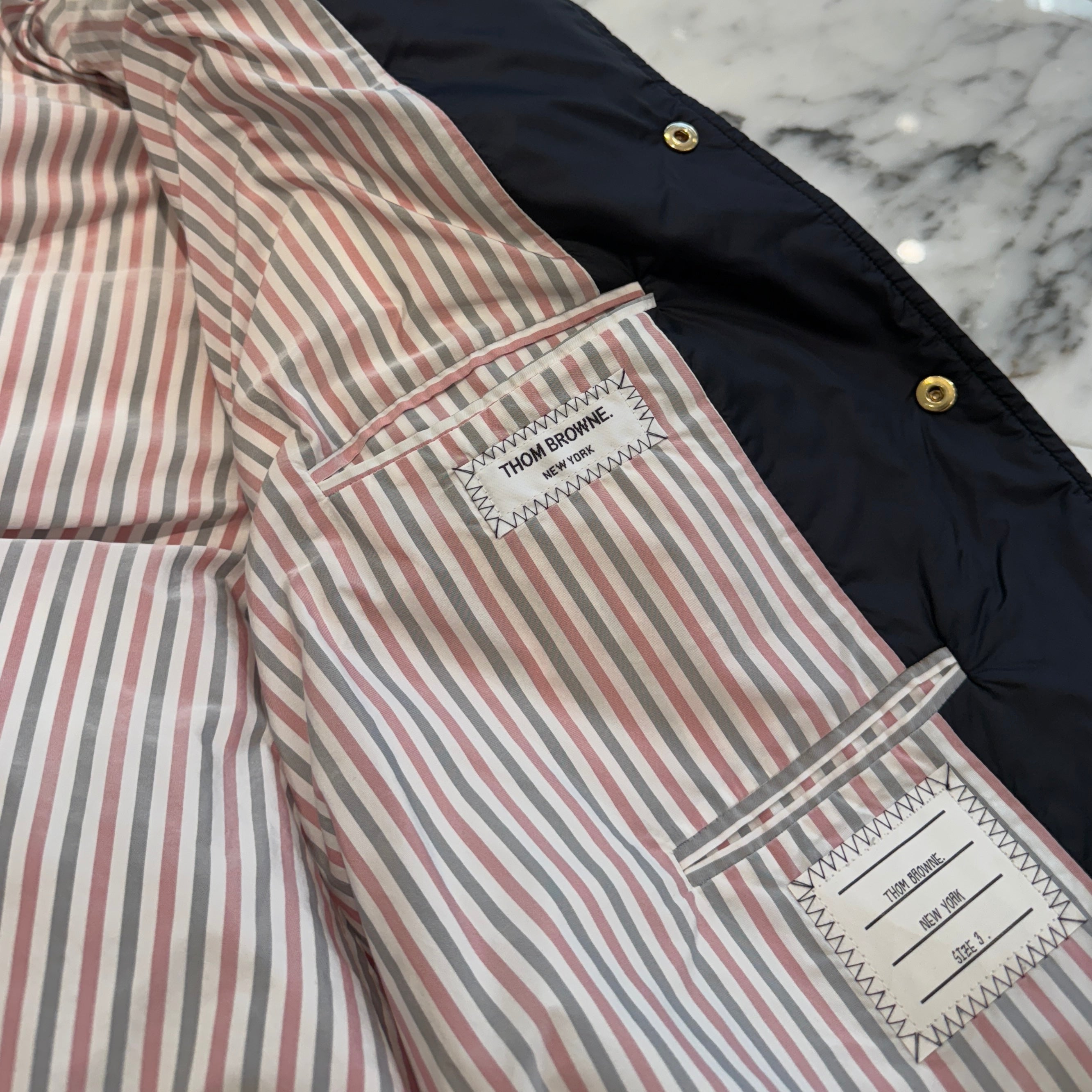 THOM BROWNE 2023AW DOWNFILLED 4 Bar Snap Front Down Jacket MJD061X-05411415 Size 3 トムブラウン ダウンフィルド 4バー スナップフロント ダウンジャケット サイズ3