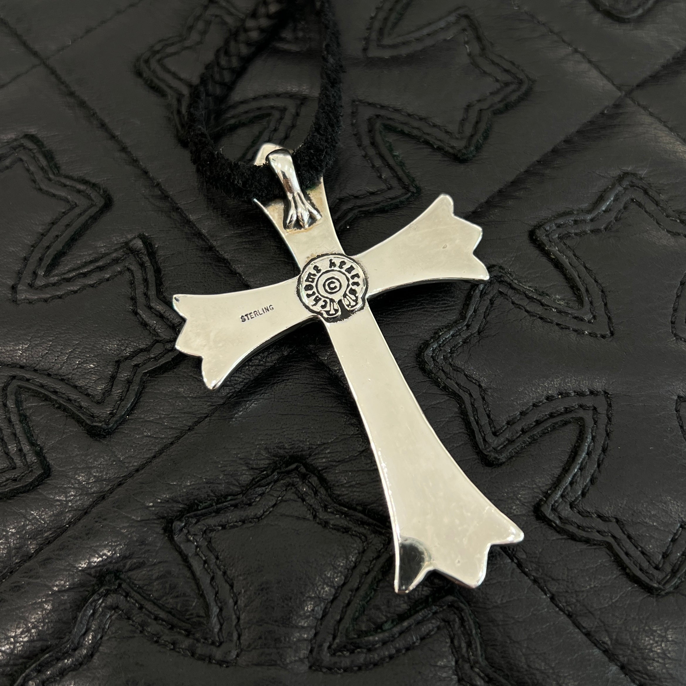 CHROME HEARTS Leather String Large Cross Pendant Top クロムハーツ レザー紐 ラージクロス ペンダントトップ