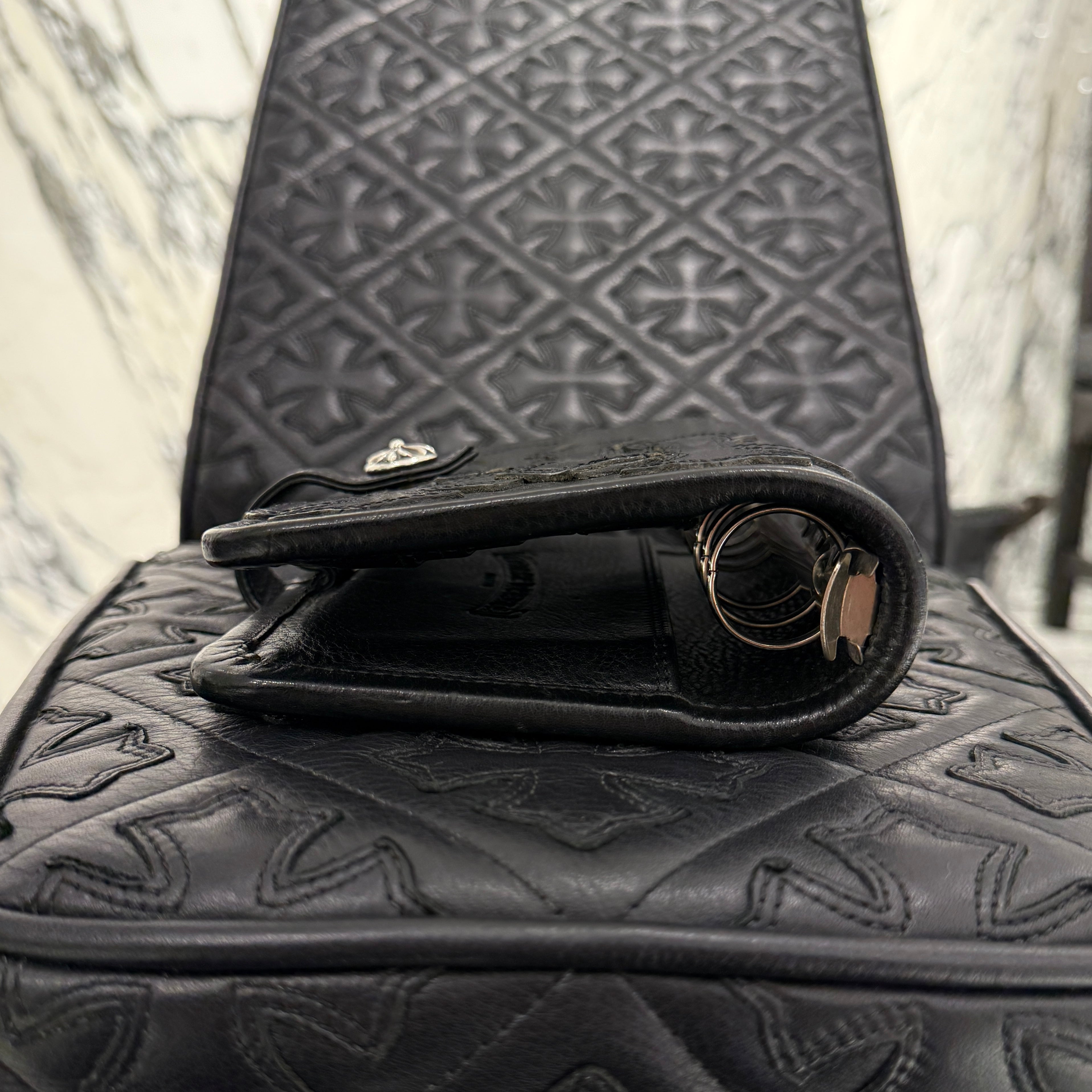 CHROME HEARTS レザー クロスパッチ CHROME HEARTS Leather Cross Patch Leather Album Book クロムハーツ