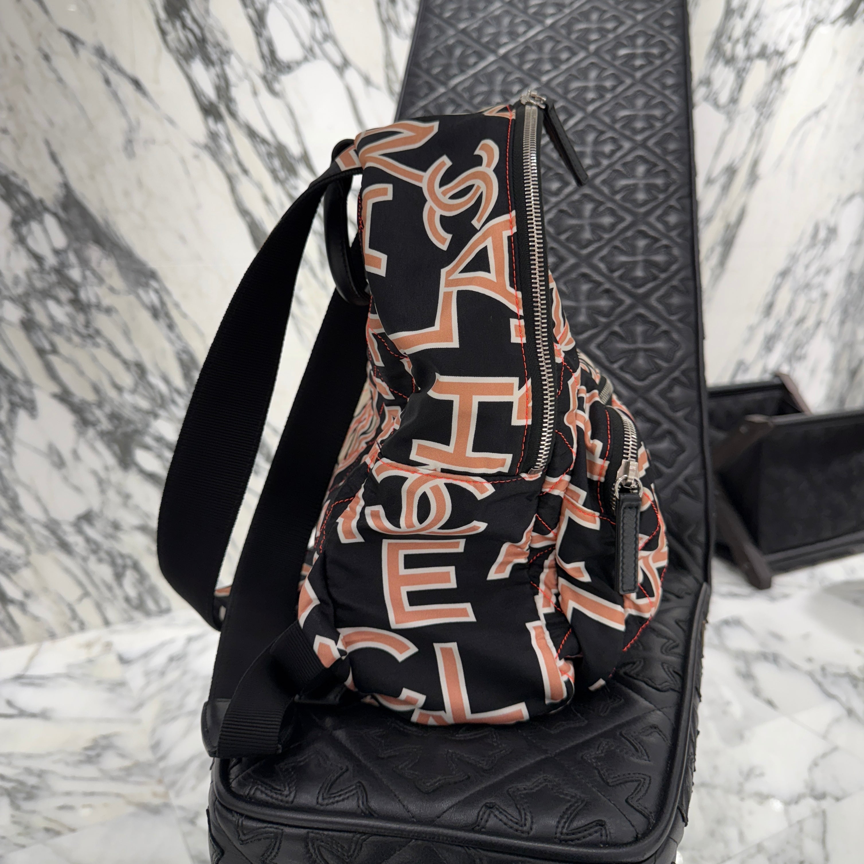 CHANEL MATELASSE Logo Design Pattern NEON Back Pack シャネル マトラッセ ロゴデザイン柄 ネオン バックパック