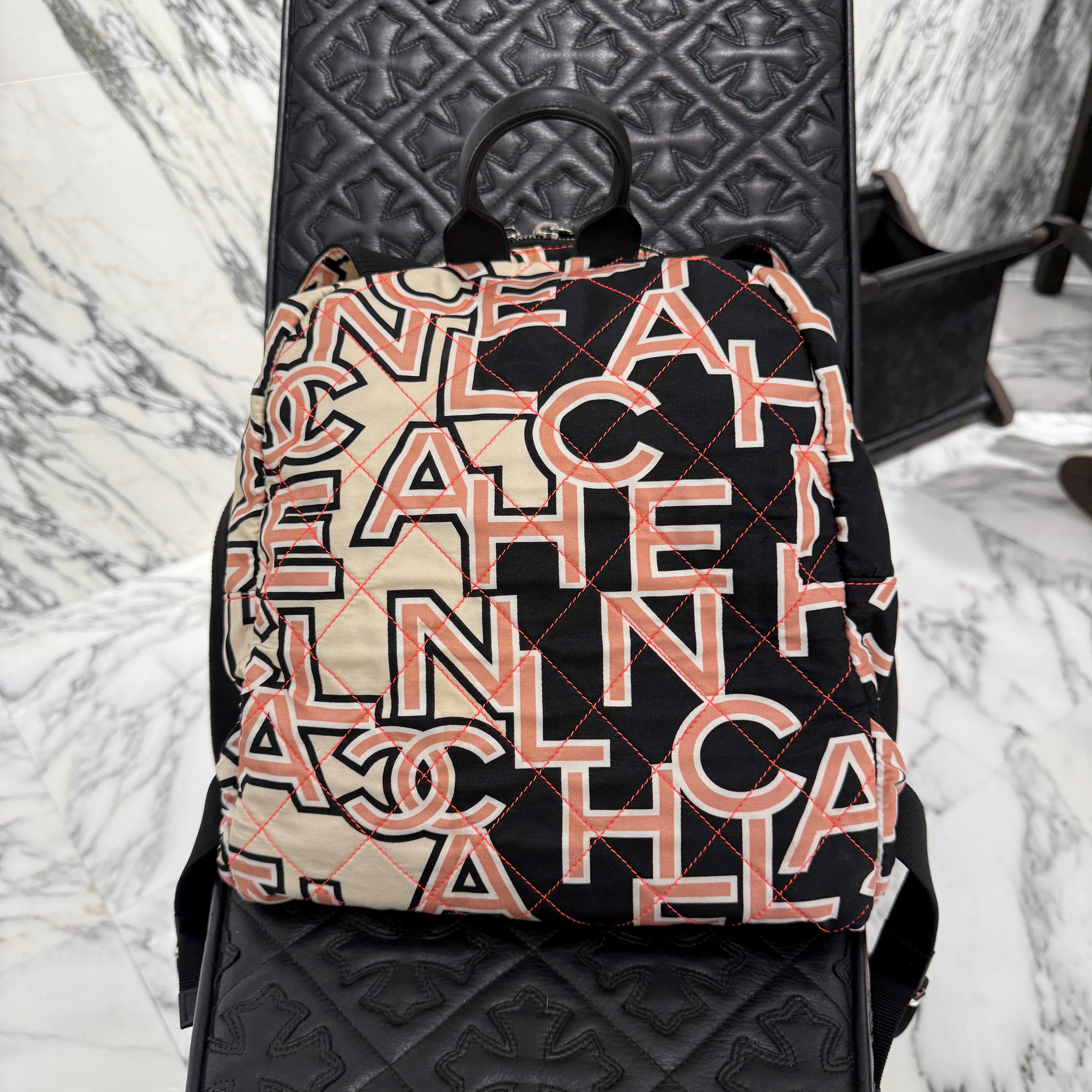 CHANEL MATELASSE Logo Design Pattern NEON Back Pack シャネル マトラッセ ロゴデザイン柄 ネオン バックパック