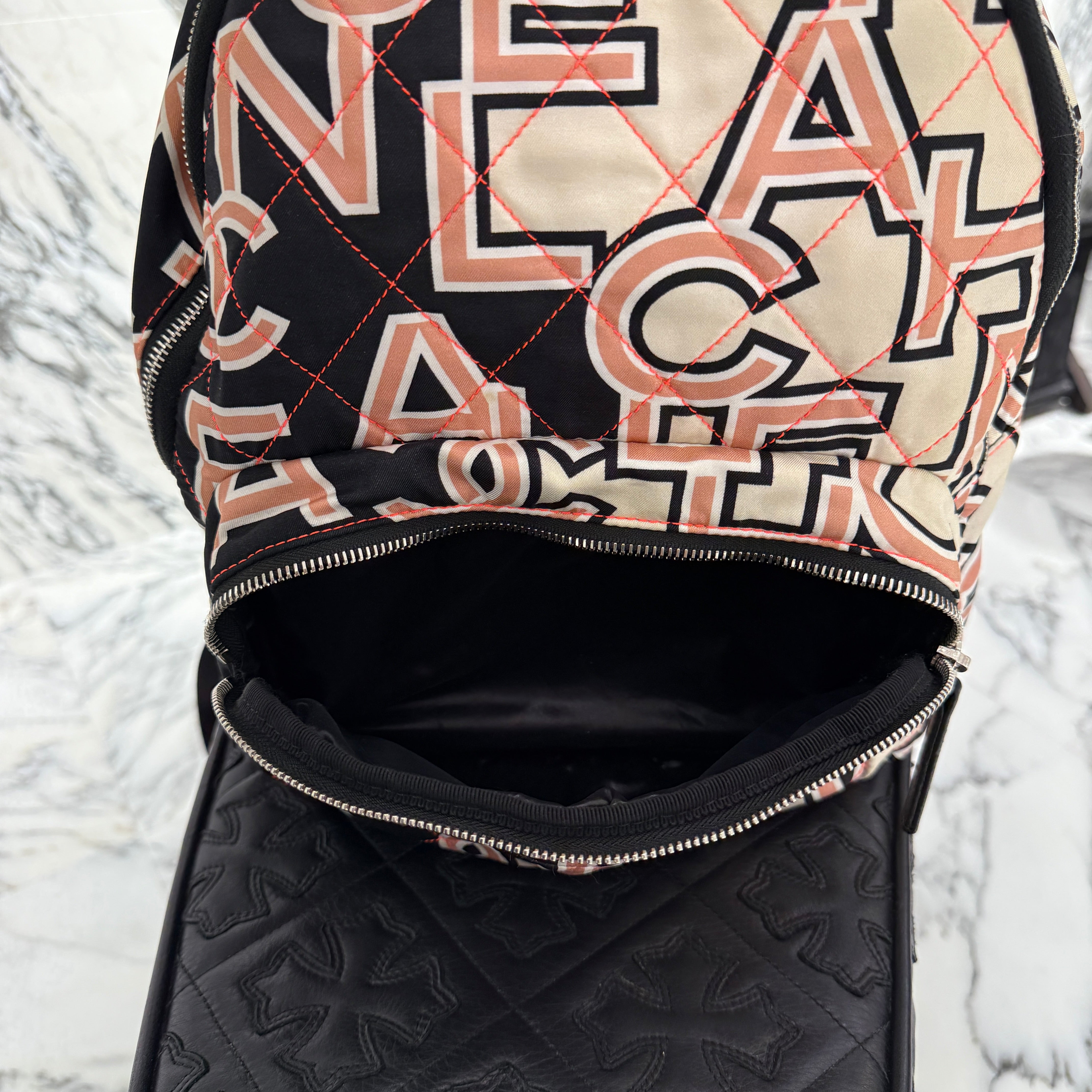 CHANEL MATELASSE Logo Design Pattern NEON Back Pack シャネル マトラッセ ロゴデザイン柄 ネオン バックパック