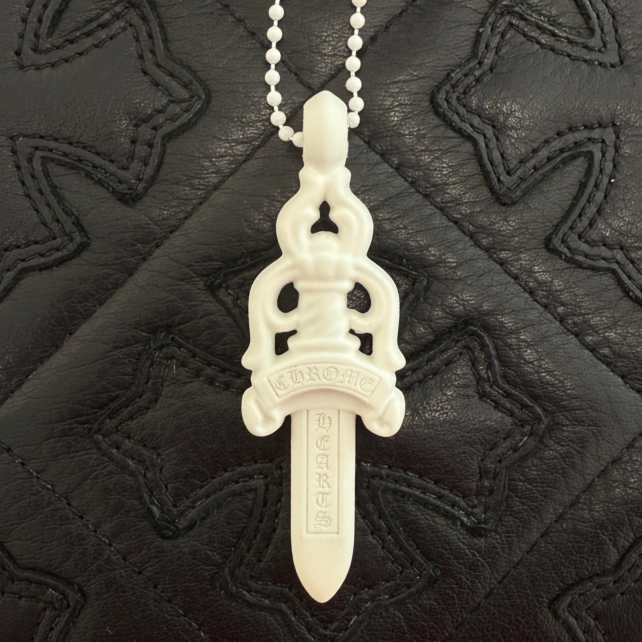 CHROME HEARTS PENDANT LARGE DAGGER PLSTC クロムハーツ ラージダガー ペンダント