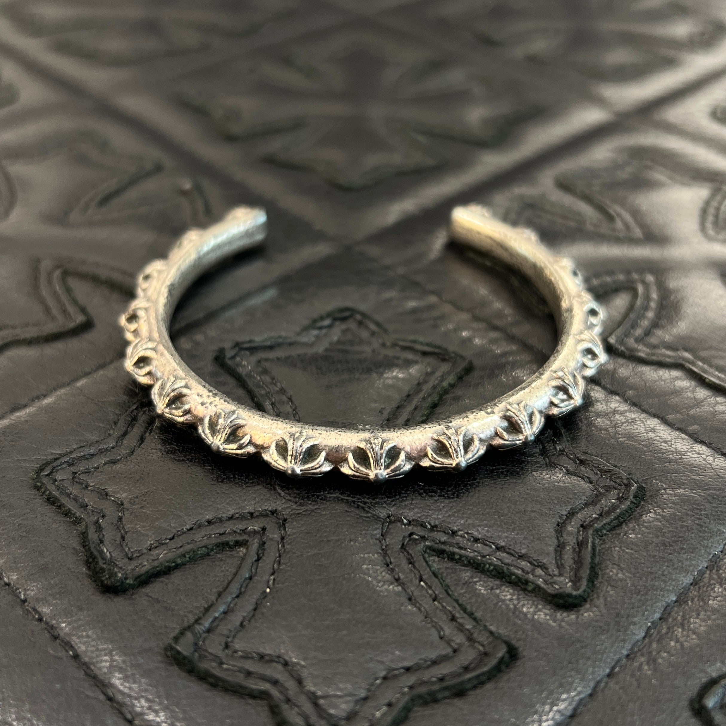 CHROME HEARTS CH Plus Cross Bangle クロムハーツ CHプラスクロス バングル シルバー925