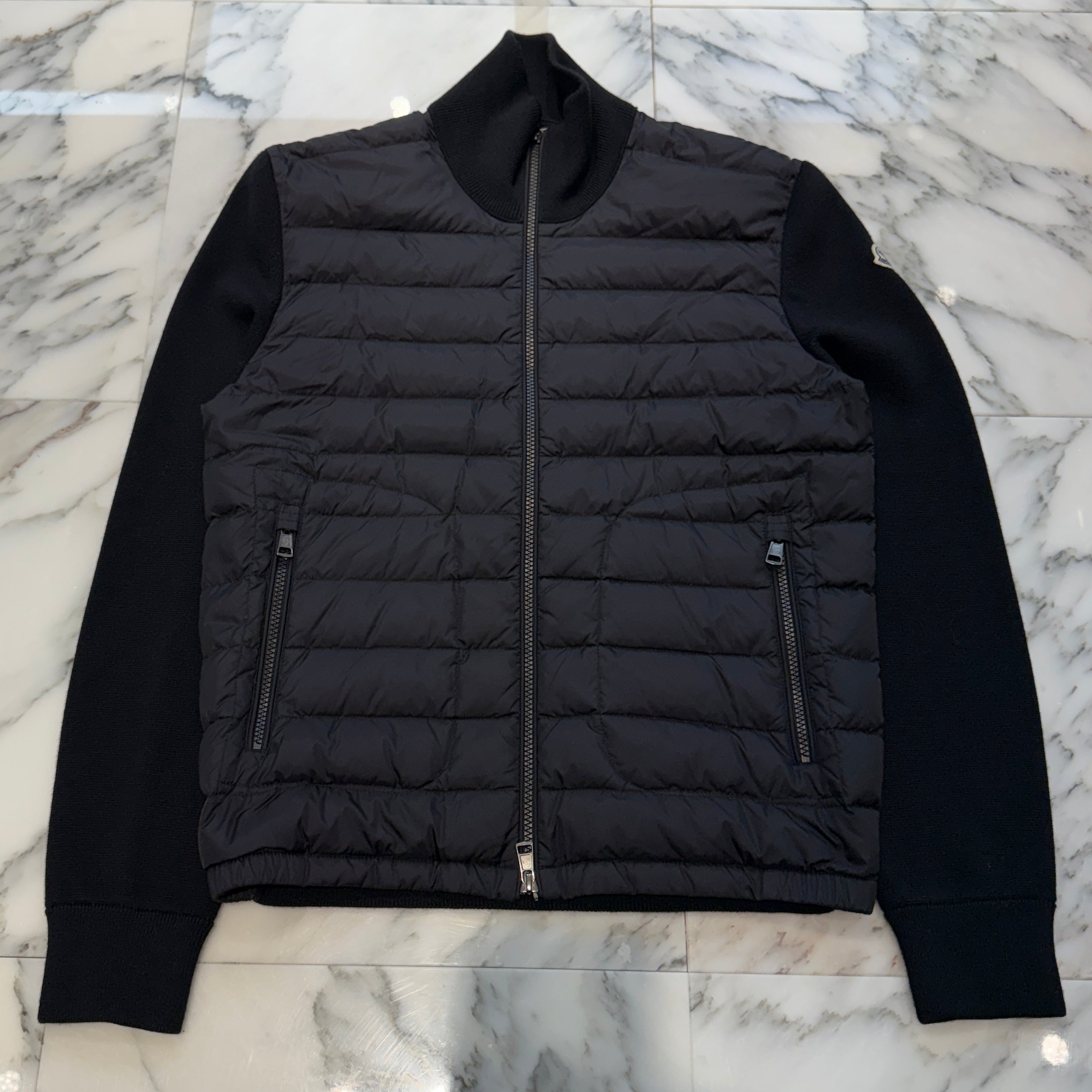 MONCLER MAGLIONE TRICOT CARDIGAN Knit Switching Down Jacket E20919412700 94666 Size M モンクレール MAGLIONE TRICOT CARDIGAN ニット切り替え ダウンジャケット サイズM