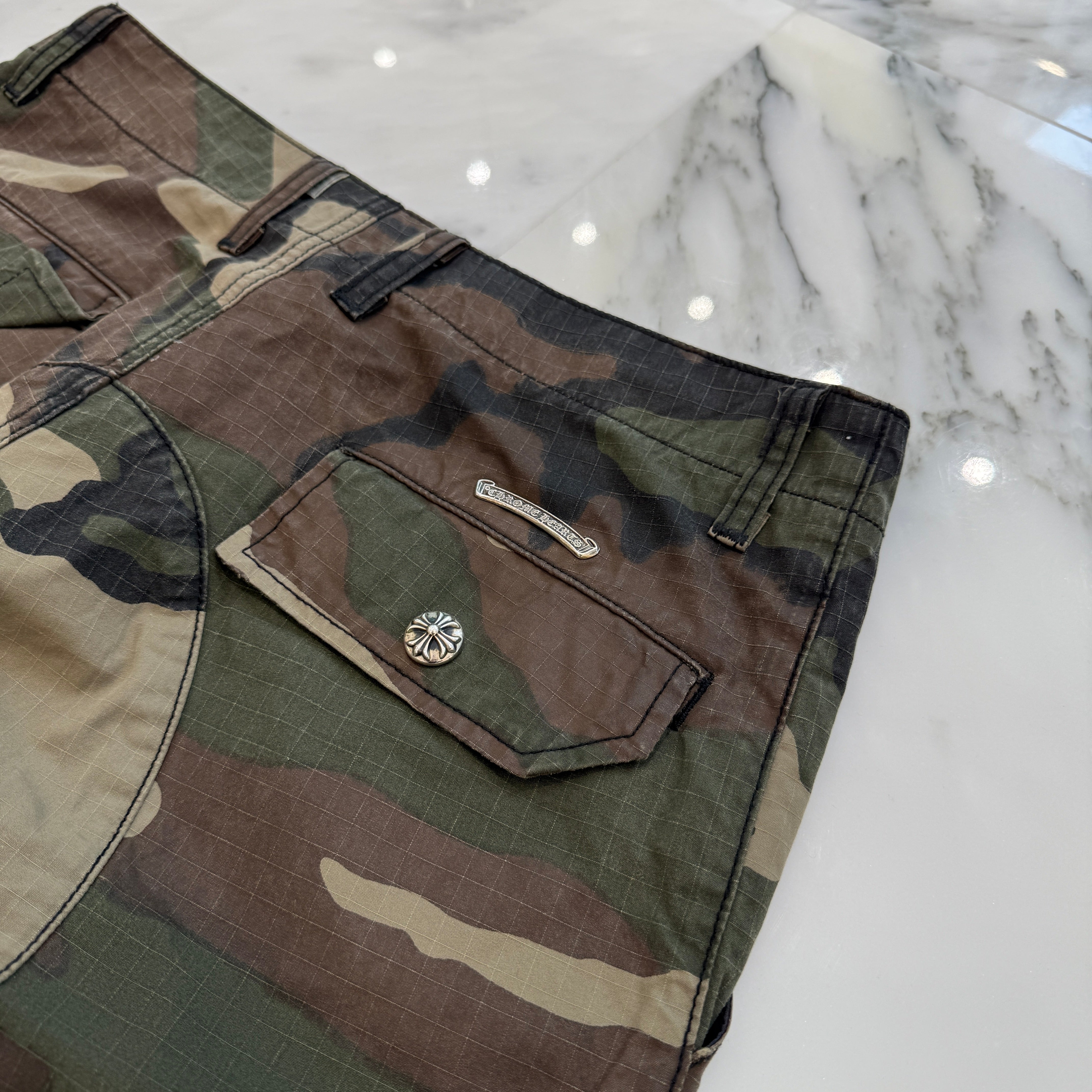 CHROME HEARTS Cross Ball Button Camo Cargo Pants Size 30 クロムハーツ クロスボールボタン カモ カーゴパンツ サイズ30