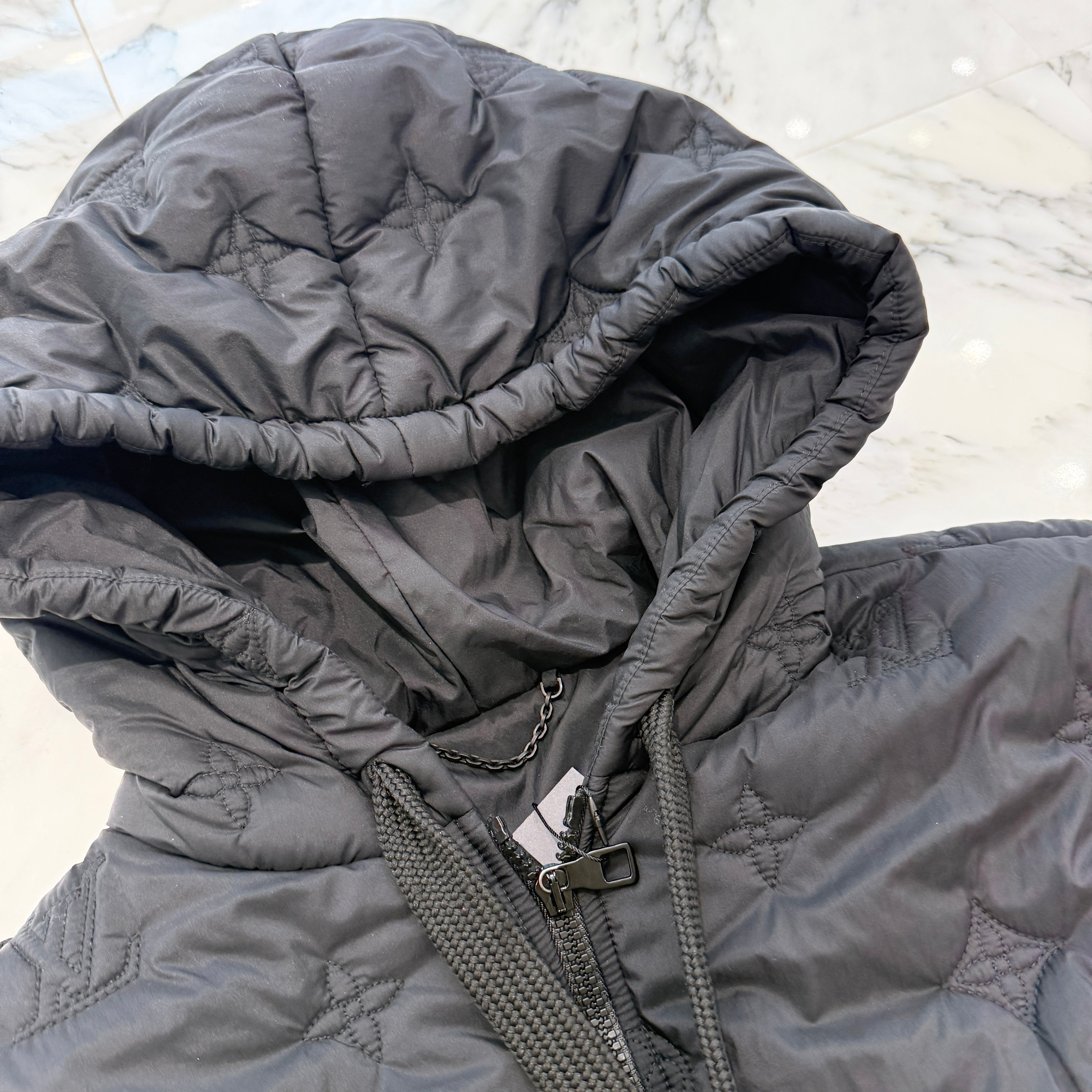 LOUIS VUITTON 2024AW Monogram Quilted Hooded Blouson 1AFA70 Size46 ルイヴィトン モノグラム キルテッド フーデッド ブルゾン サイズ46