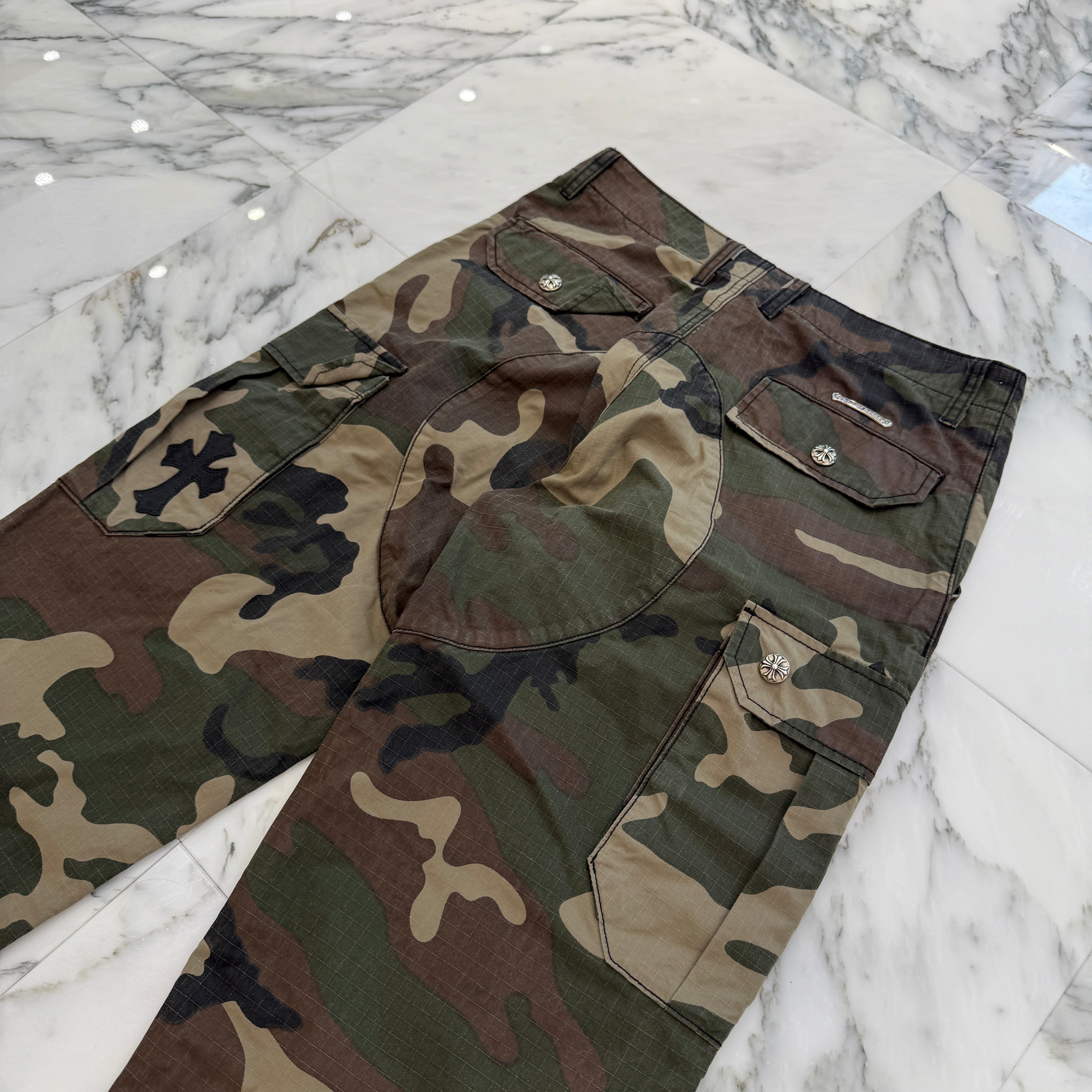 CHROME HEARTS Cross Ball Button Camo Cargo Pants Size 30 クロムハーツ クロスボールボタン カモ カーゴパンツ サイズ30