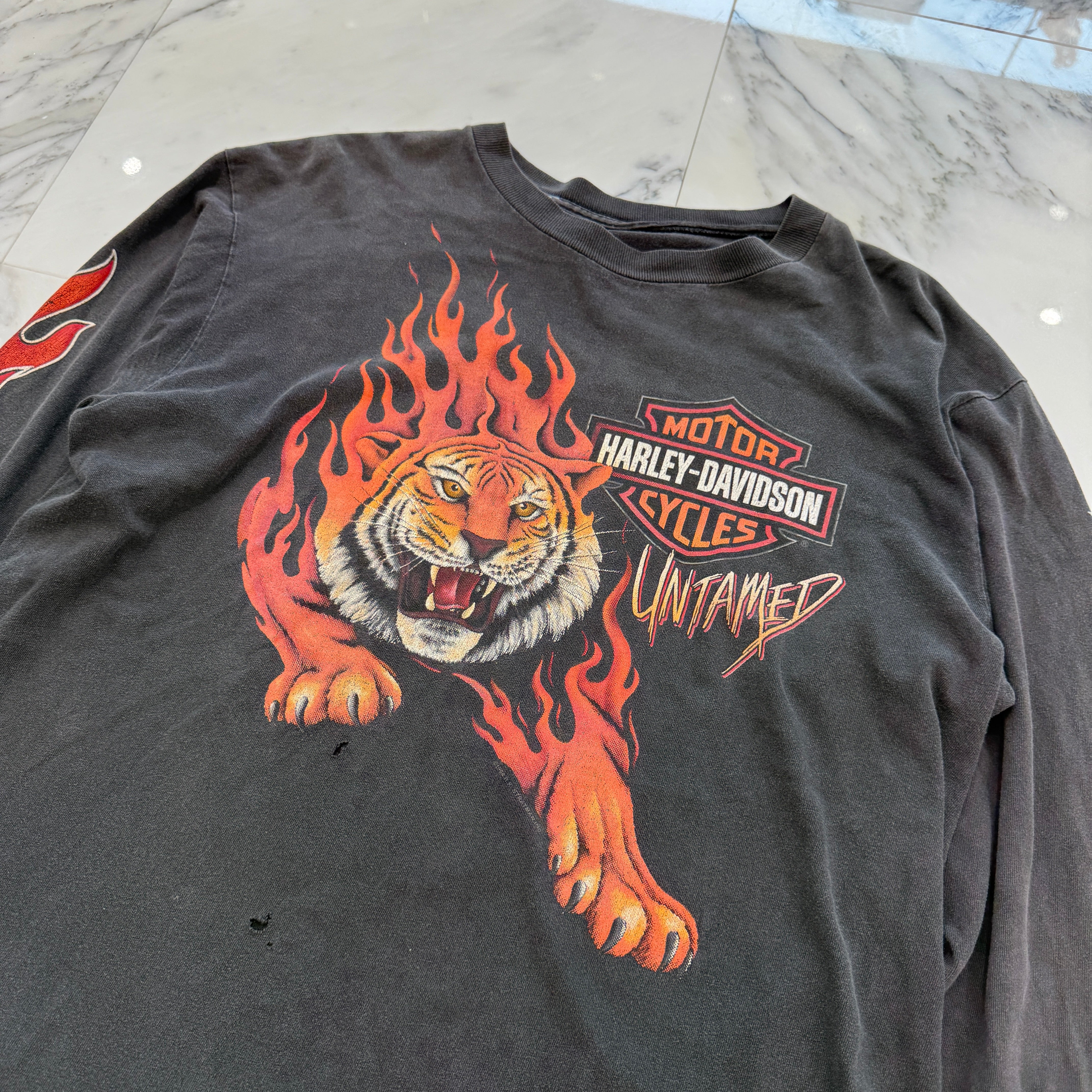 Vintage 90's Harley-Davidson UNTAMED "Tiger Flame" L/S Tee 90's ハーレー・ダビットソン アンテイムド "タイガーフレイム" ロングスリーブTシャツ