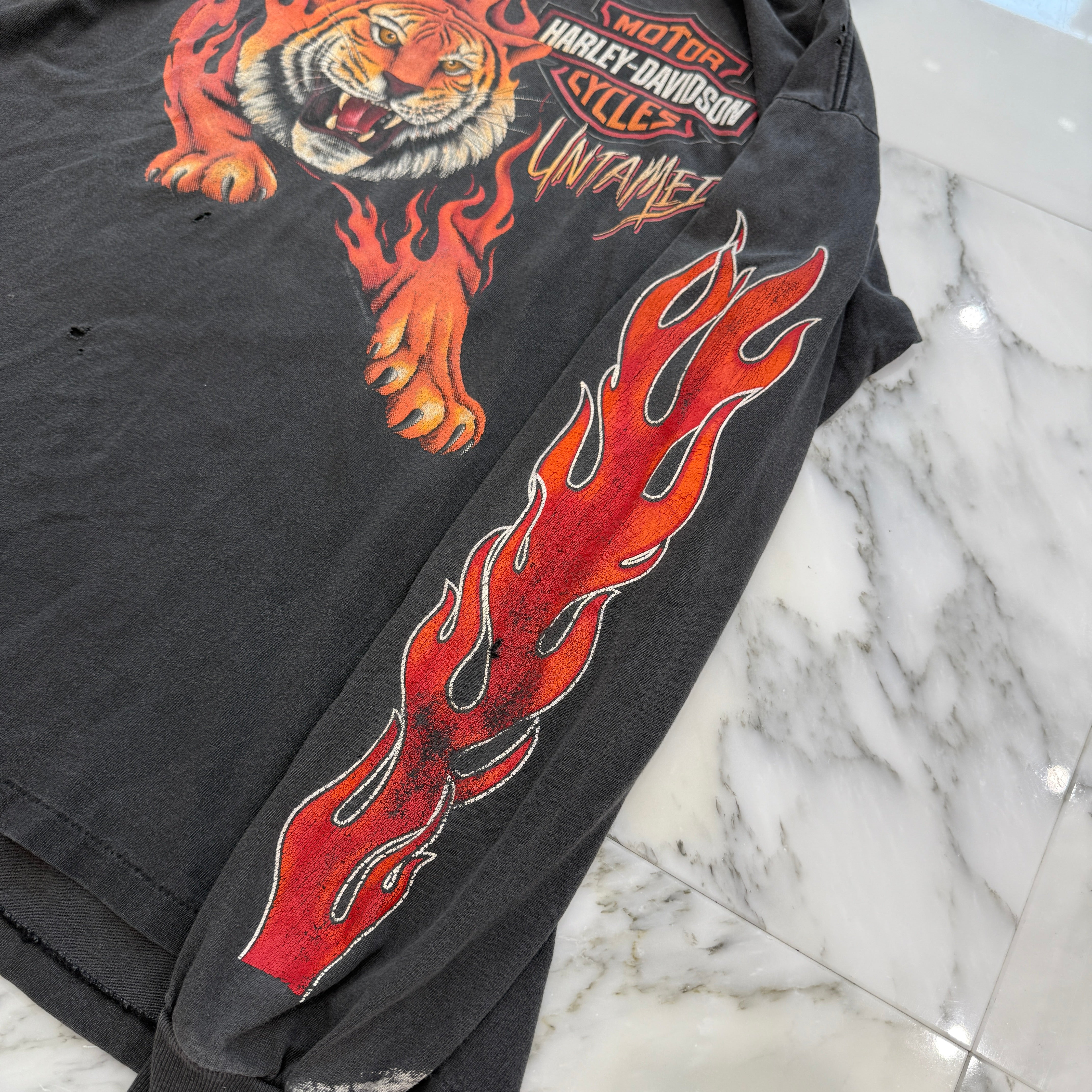Vintage 90's Harley-Davidson UNTAMED "Tiger Flame" L/S Tee 90's ハーレー・ダビットソン アンテイムド "タイガーフレイム" ロングスリーブTシャツ