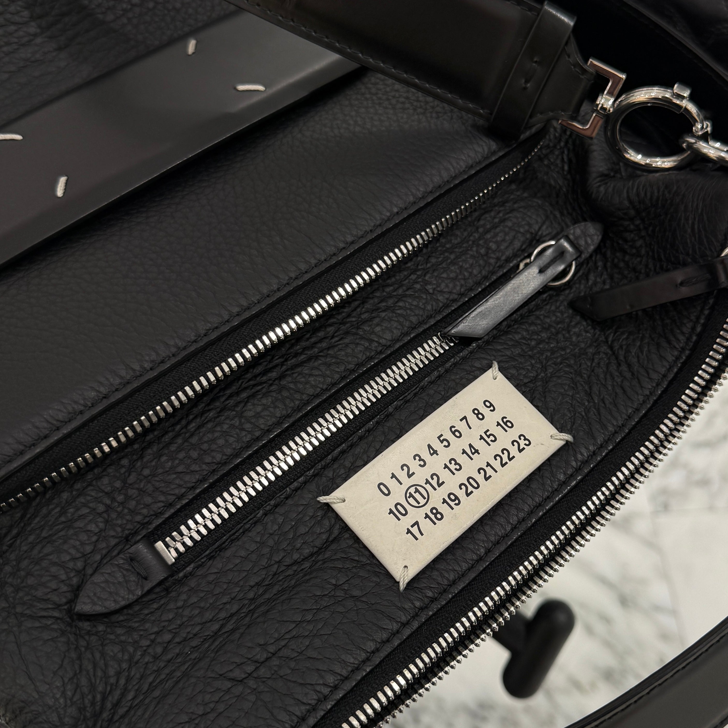 Maison Margiela 5AC Leather Shoulder Bag Small SB1WG0003P4746T8013 メゾンマルジェラ 5AC レザーショルダーバッグ スモール