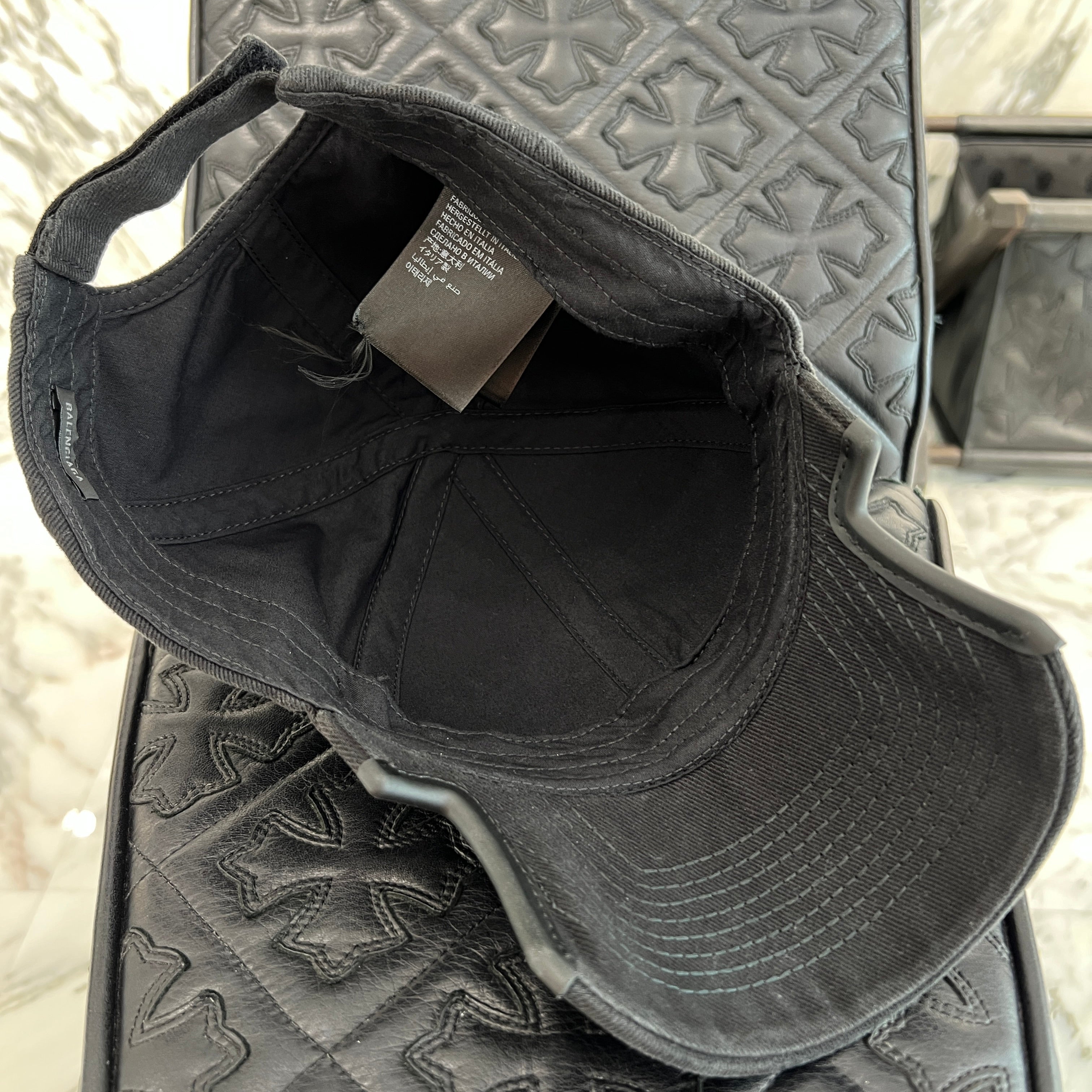 BALENCIAGA 2024SS Burning Unity Embroidery Logo Cap 794892 410B2