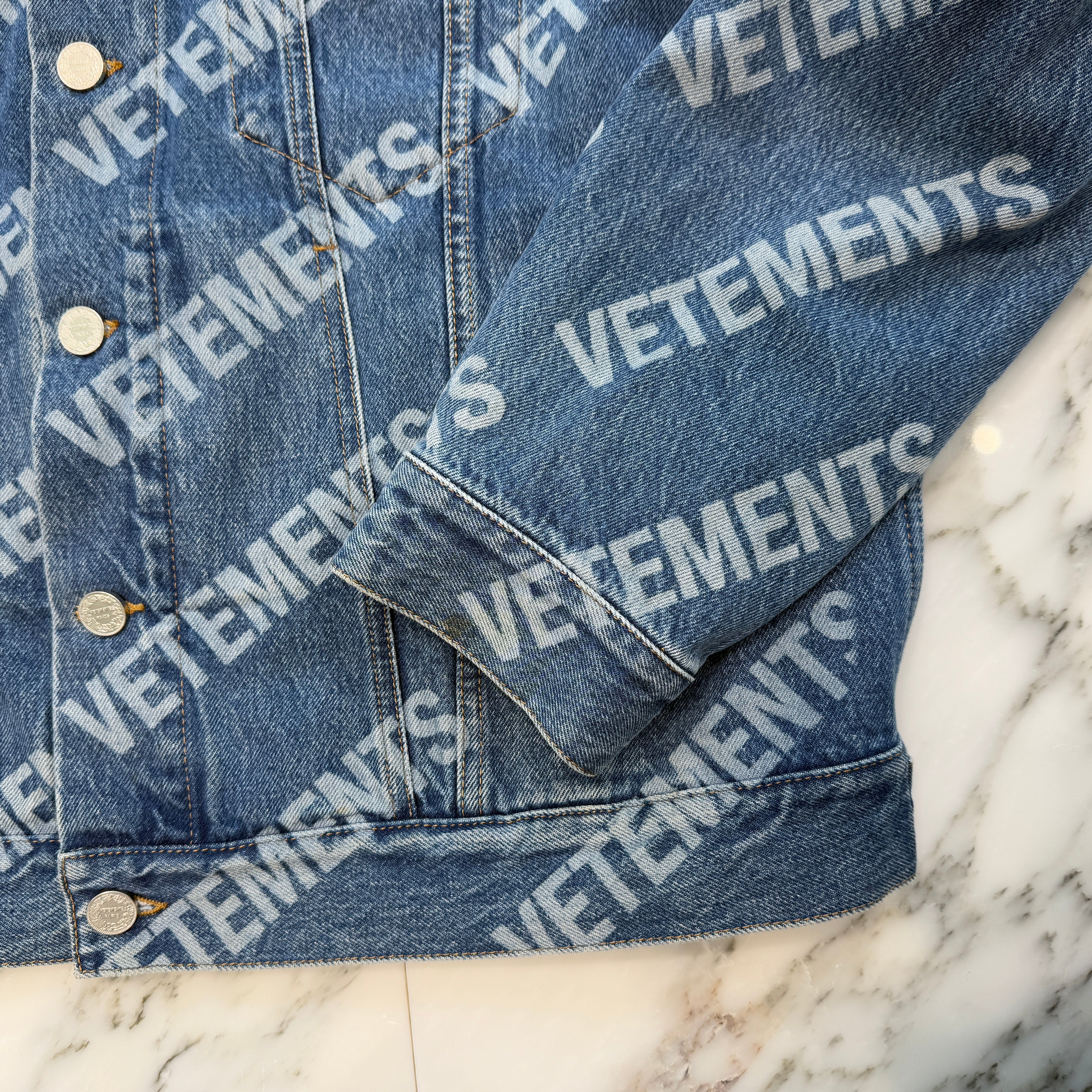 VETEMENTS Cotton Denim Jacket UE51JA350B Size M ヴェトモン コットンデニムジャケット サイズM