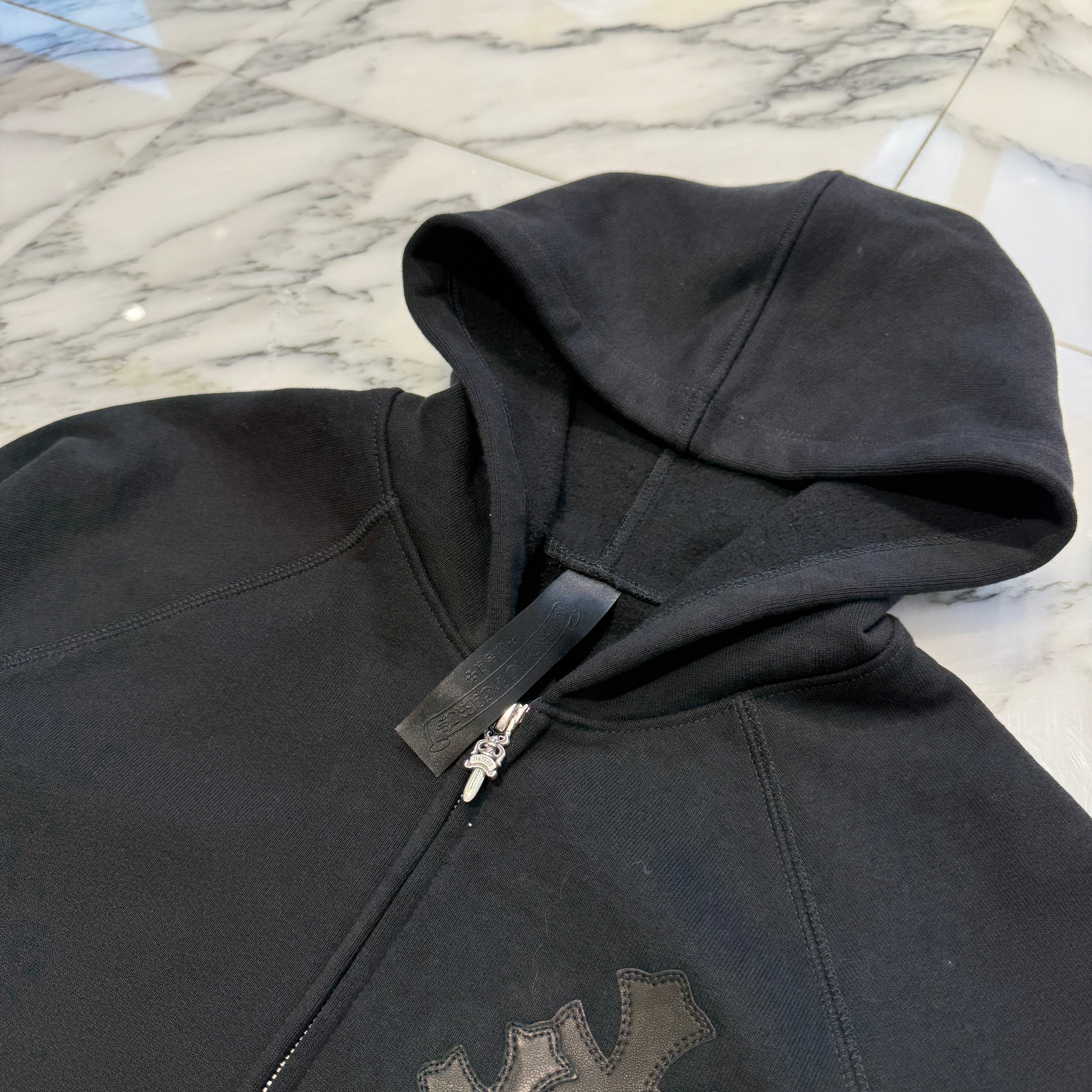 CHROME HEARTS Y NOT Cemetery Cross Leather Patch Zip Up Hoodie Size S クロムハーツ ワイノット セメタリークロスレザーパッチ ジップアップ フーディー サイズS