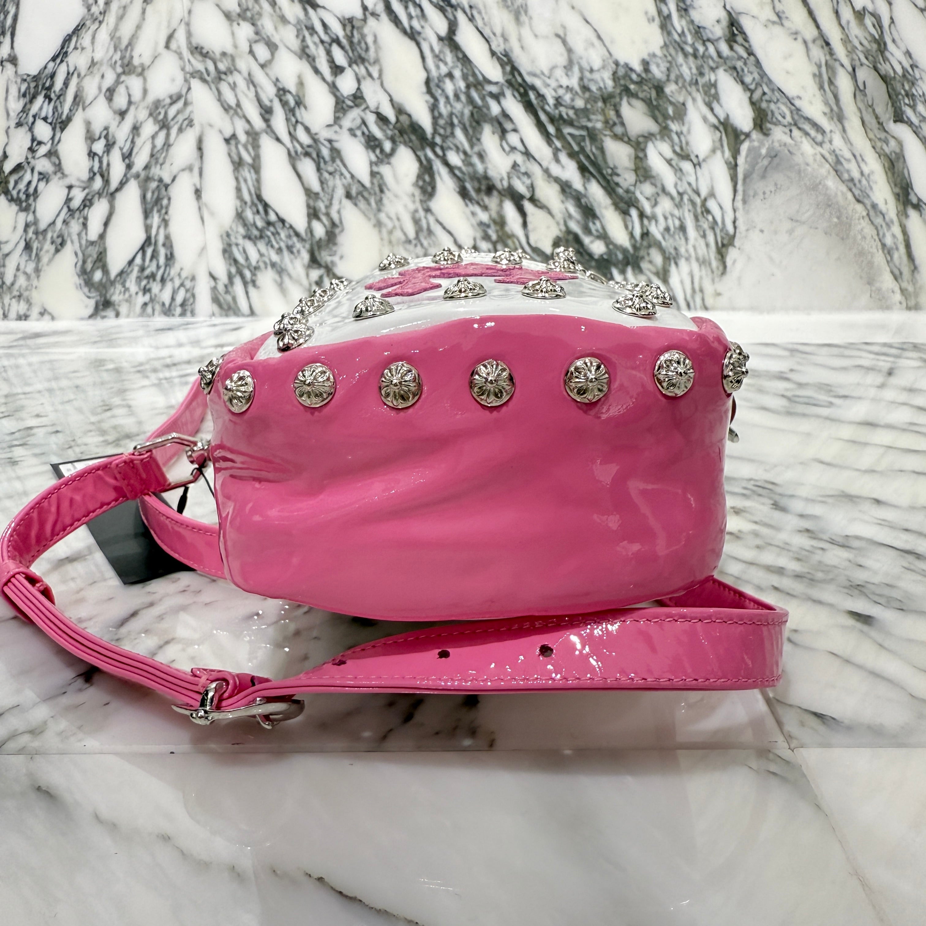 CHROME HEARTS TAKAMINI Cemetery Patent Leather Cross Patch CH Plus Studs Patent Leather Shoulder Bag クロムハーツ タカミニ セメタリーパテントレザーパッチ CHプラス スタッズ パテントレザー ショルダーバッグ