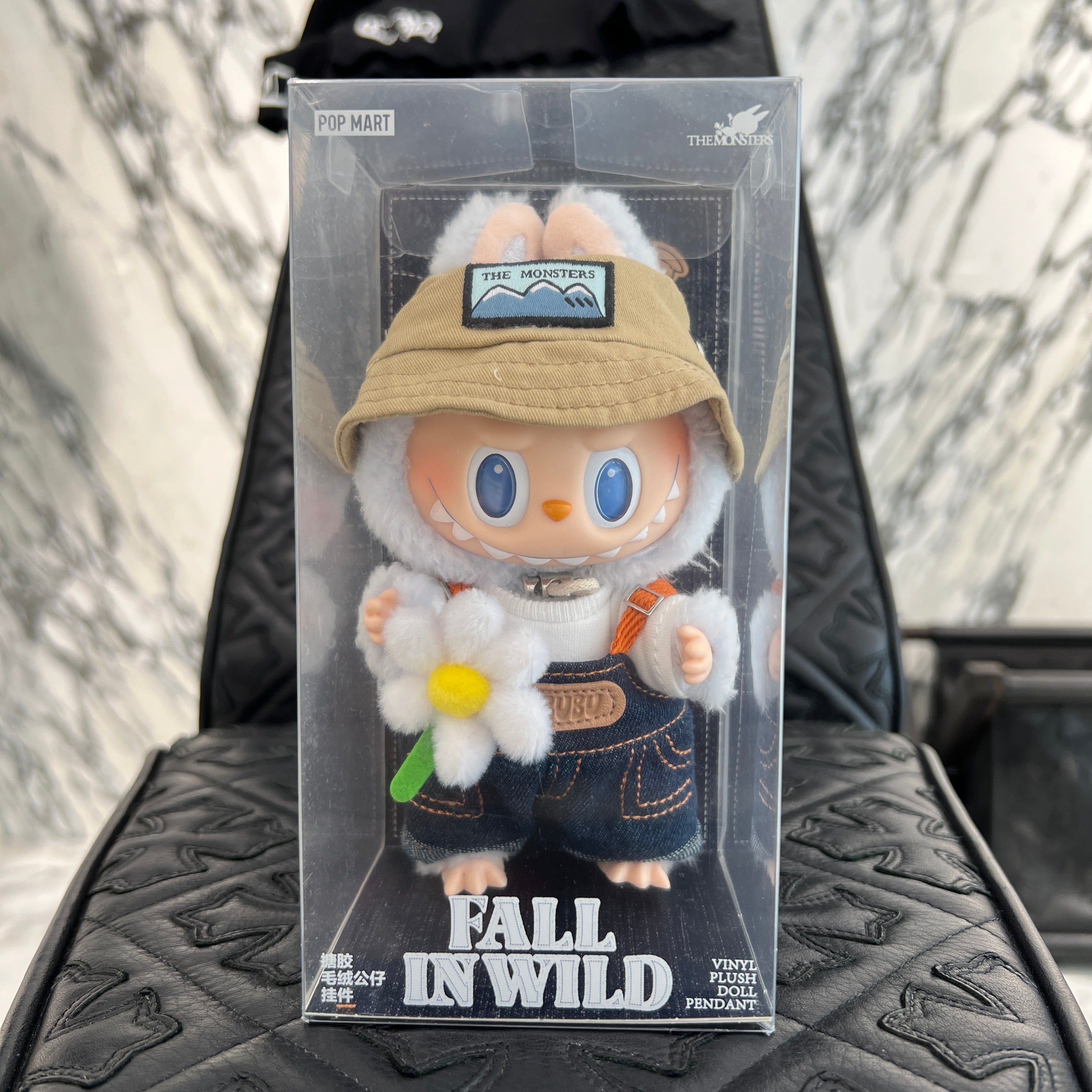 POP MART The Monsters ”Fall In Wild Series” LABUBU ポップマート ザ・モンスター "フォール・イン・ワイルド シリーズ" ラブブ ぬいぐるみ