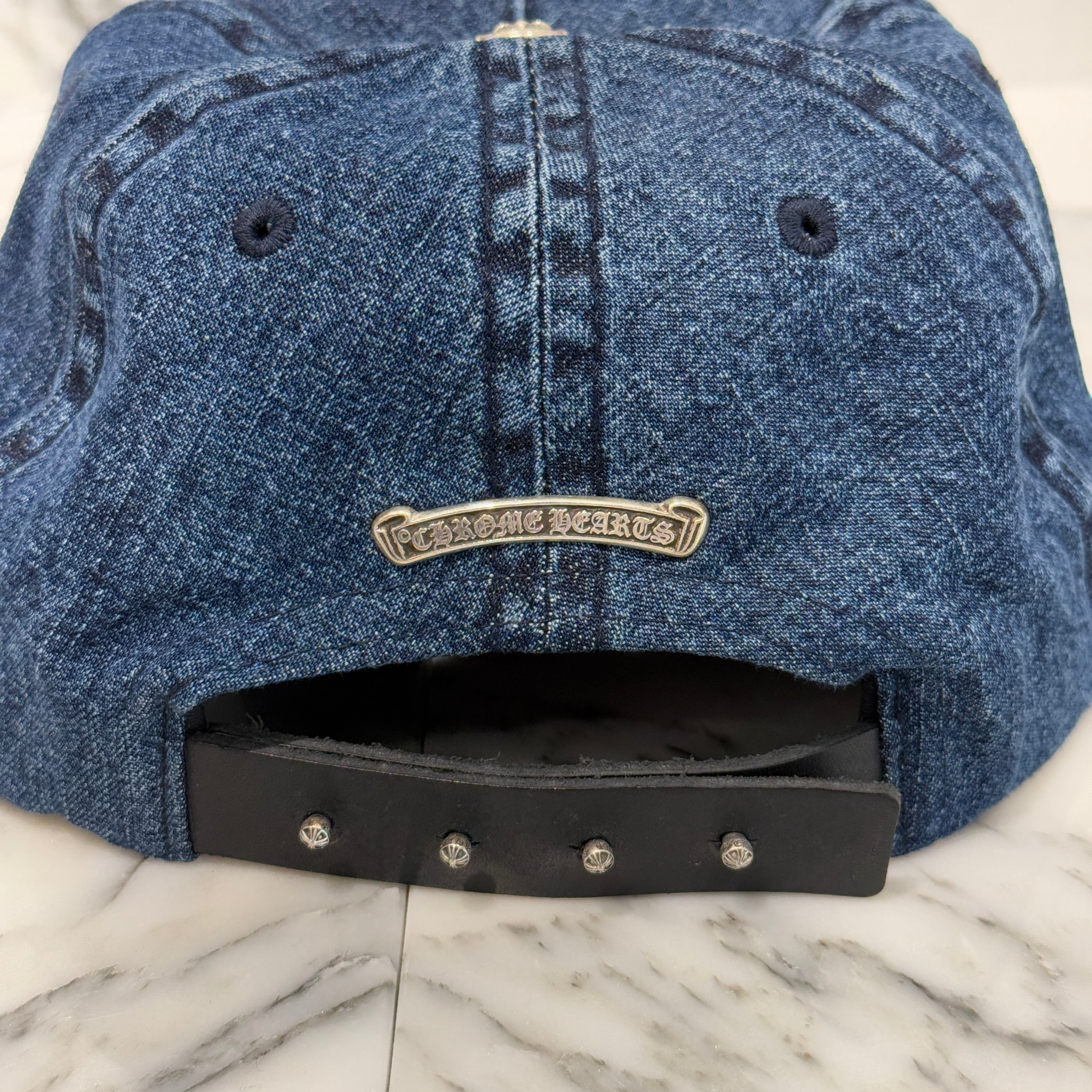 CHROME HEARTS 2024SS Vine Dagger Embroidery Denim Trucker Cap Size ONE SIZE (53-60) クロムハーツ ヴァインダガー 刺繍 デニム トラッカーキャップ サイズONE SIZE (53-60)