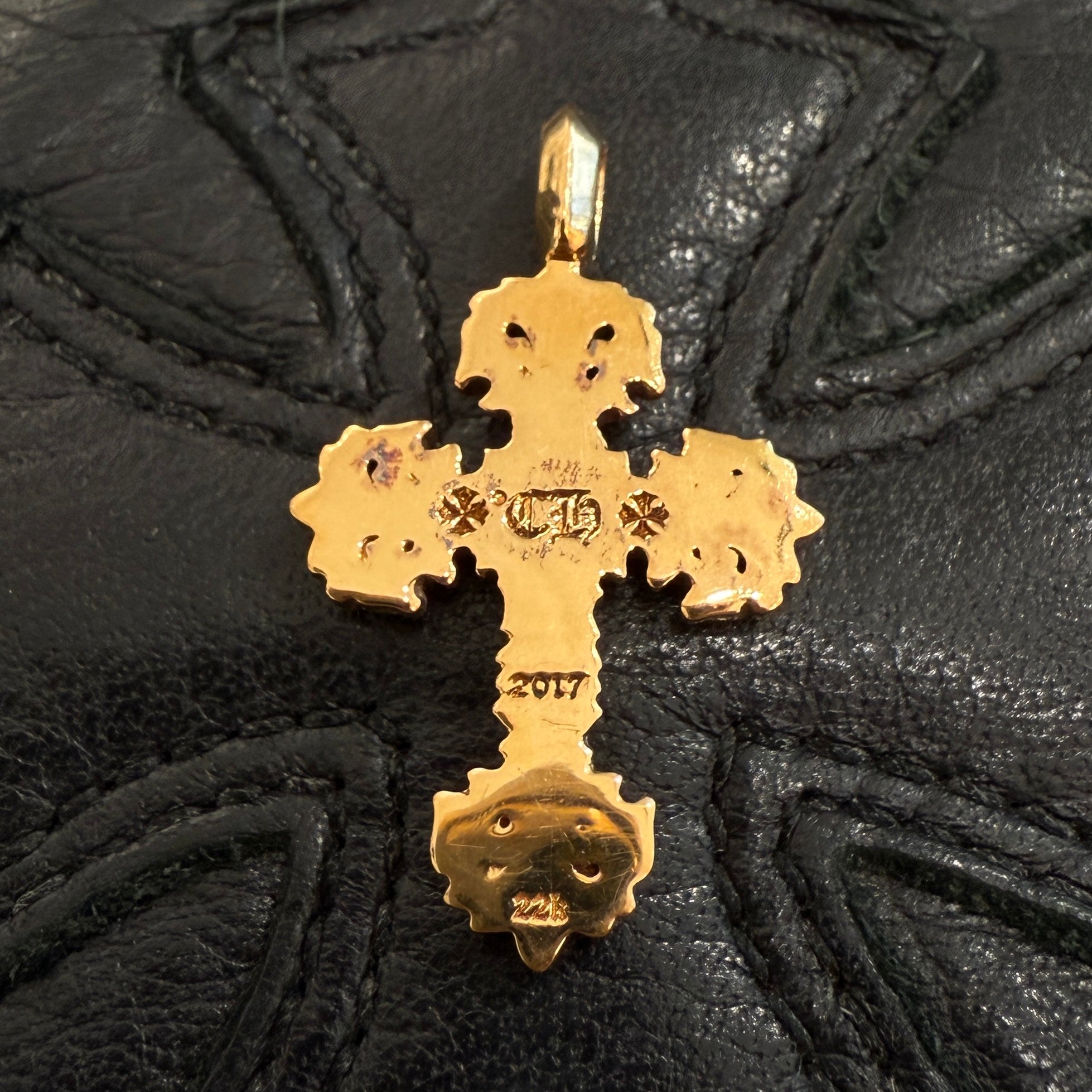 CHROME HEARTS 22K Tiny Filigree Cross Pave Emerald Pendent Top クロムハーツ 22K タイニー フィリグリークロス パヴェエメラルド ペンダント トップ