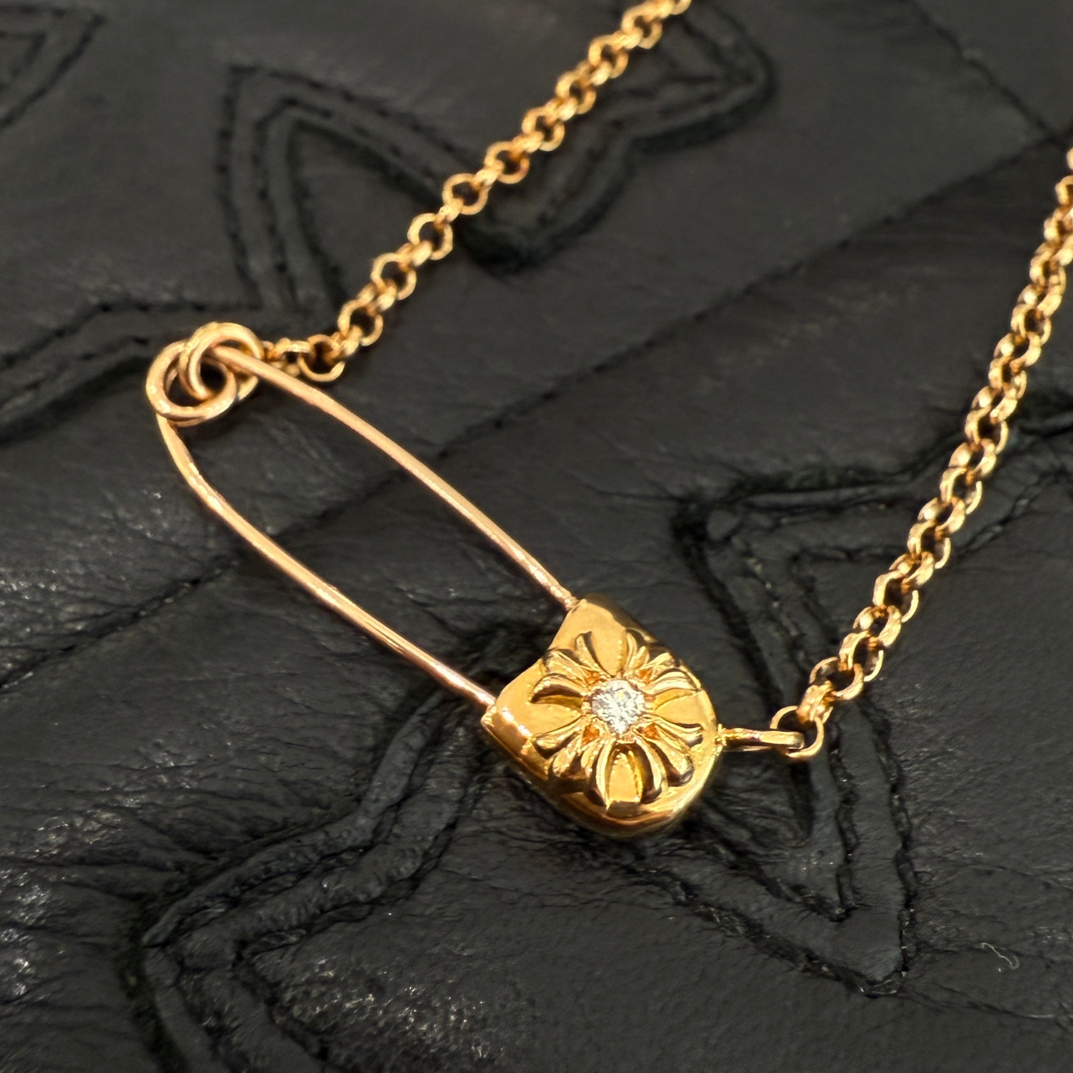 CHROME HEARTS 22K Safety Pin 1 Diamond Roll Chain Necklace Size 16 Inch クロムハーツ 22K セーフティピン 1ダイヤモンド ロールチェーン ネックレス 16インチ