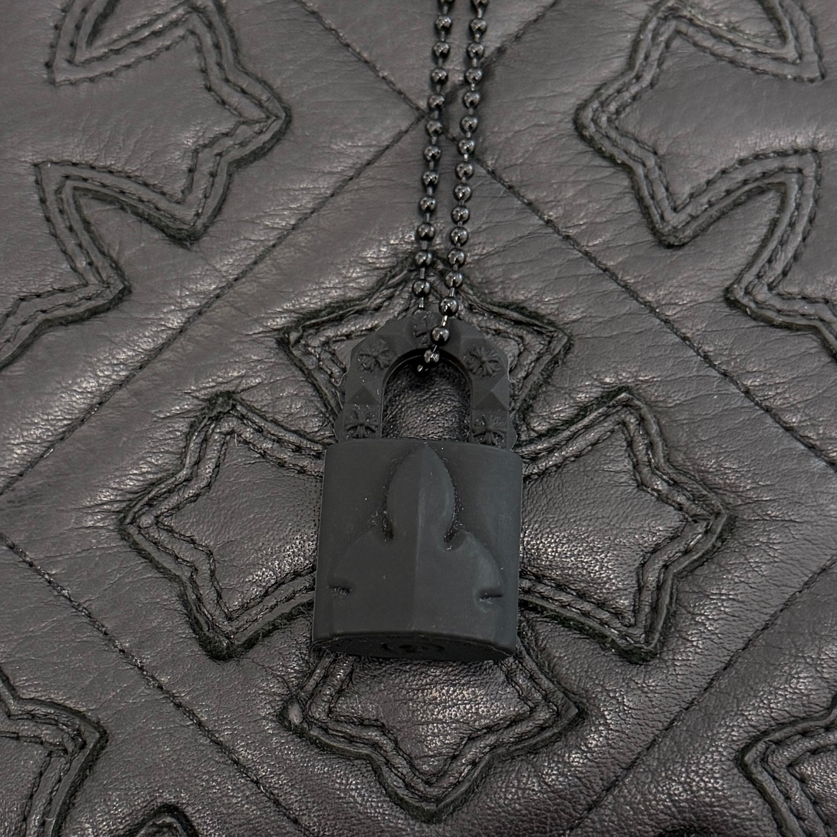 CHROME HEARTS 2023SS PADLOCK Flare Knee Silicon Rubber Necklace クロムハーツ パドロック フレアニー シリコンラバー ネックレス