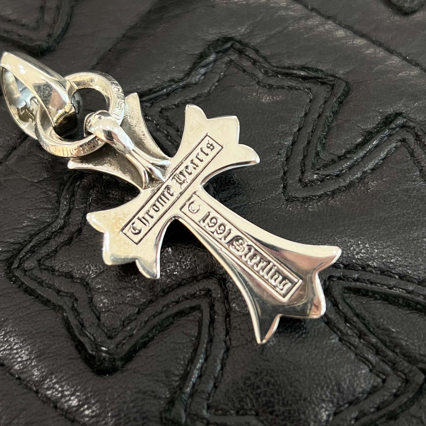 クロムハーツ クロスペンダント スモール with ベイル 楽天市場】クロムハーツ【CHROMEHEARTS】 スモール CHクロス