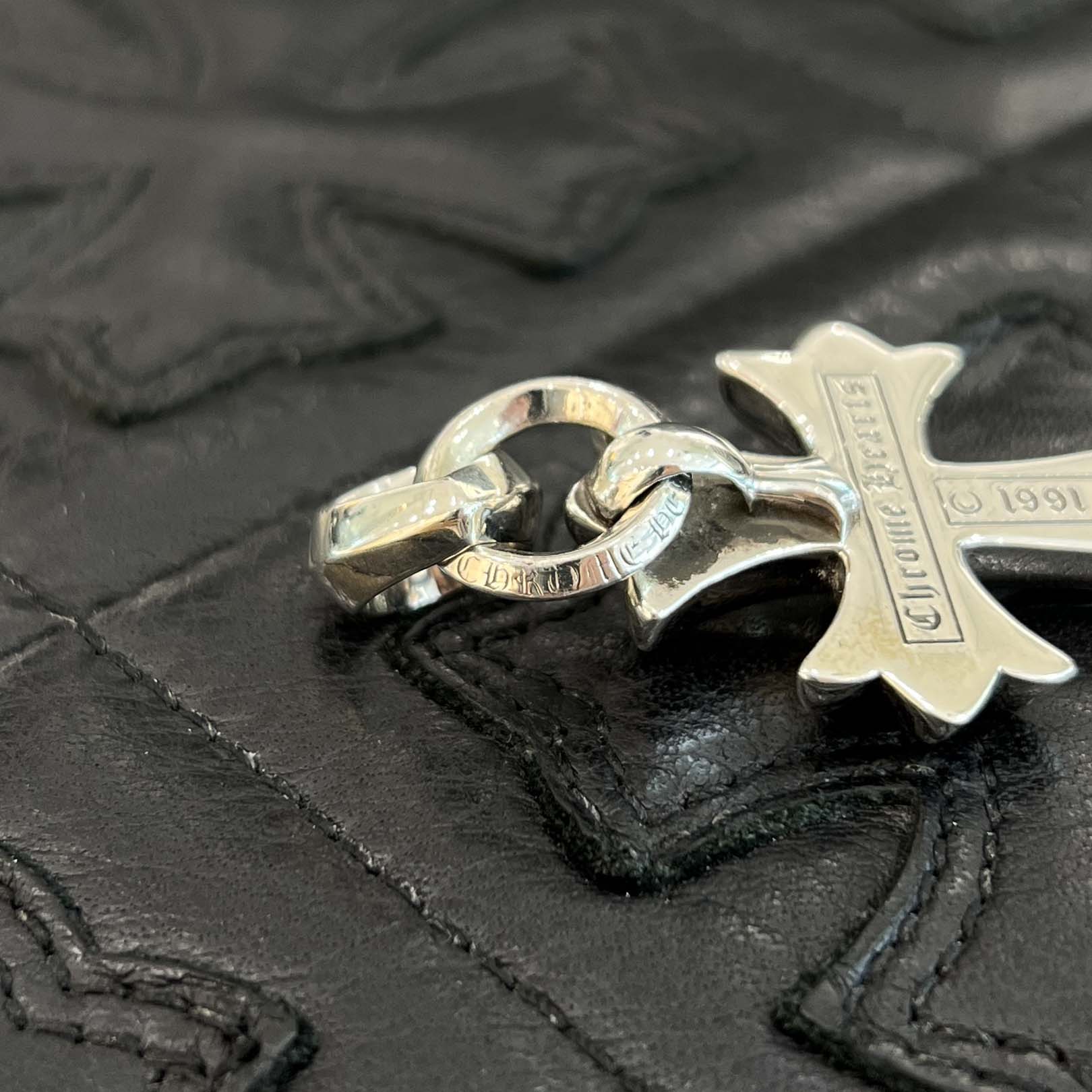 CHROME HEARTS Small CH Cross Pendant With Bail クロムハーツ スモール CHクロス ペンダント ウィズ ベイル シルバー925