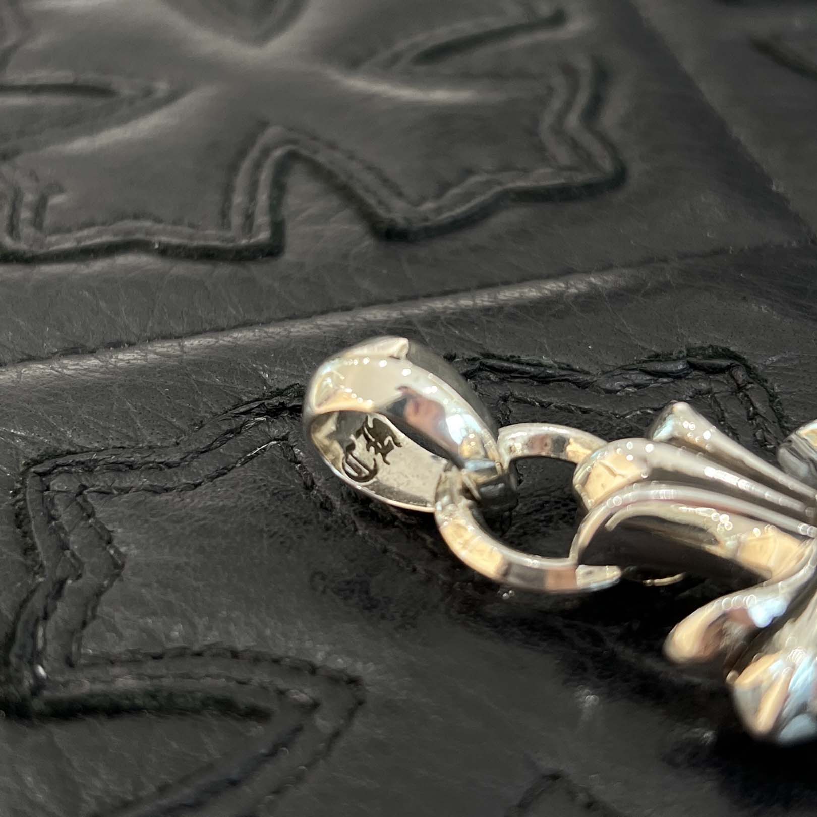 CHROME HEARTS Small CH Cross Pendant With Bail クロムハーツ スモール CHクロス ペンダント ウィズ ベイル シルバー925