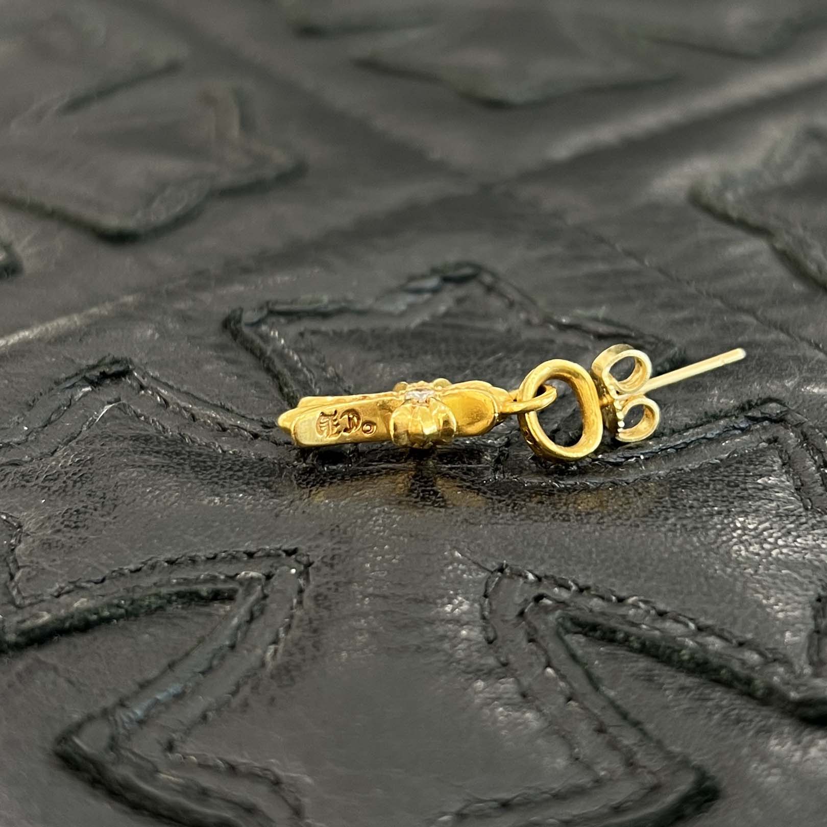 CHROME HEARTS 22K BABY FAT CROSS Earring Pave Diamond クロムハーツ 22K ベイビーファットクロス ピアス パヴェダイヤモンド