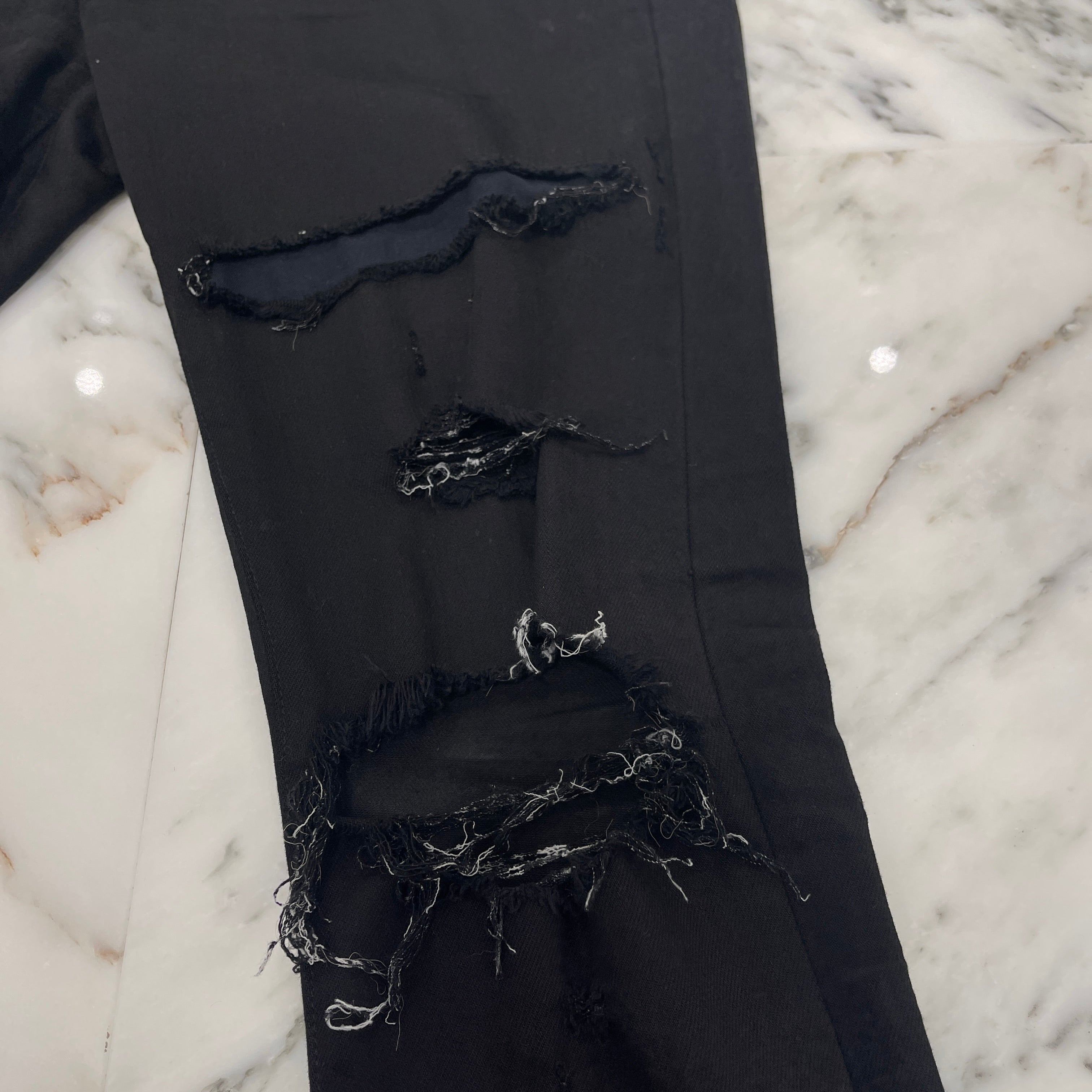 AMIRI Damage Skinny Jeans Size 30