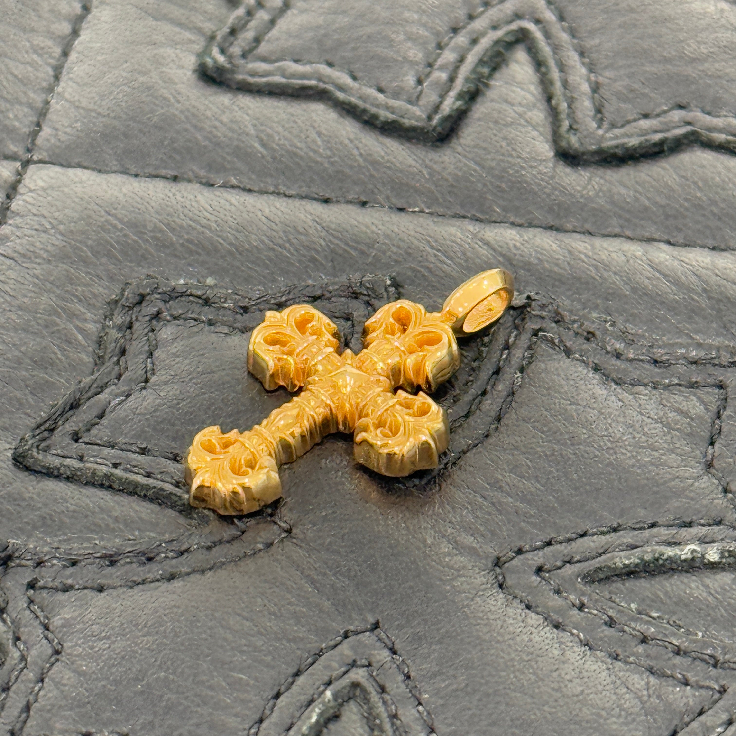 CHROME HEARTS 22K Tiny Filigree Cross Pendent Top クロムハーツ 22K タイニー フィリグリー ペンダント トップ