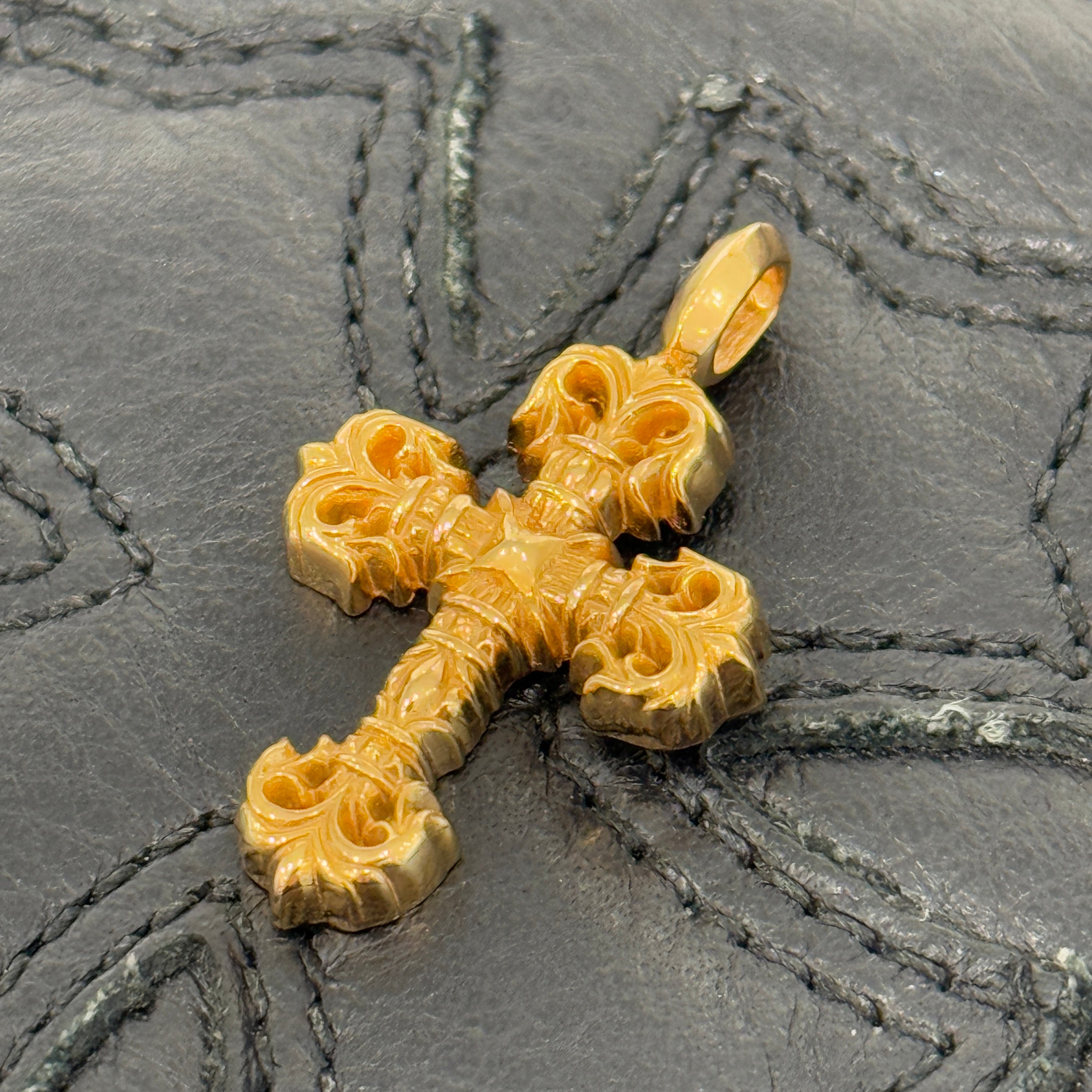 CHROME HEARTS 22K Tiny Filigree Cross Pendent Top クロムハーツ 22K タイニー フィリグリー ペンダント トップ