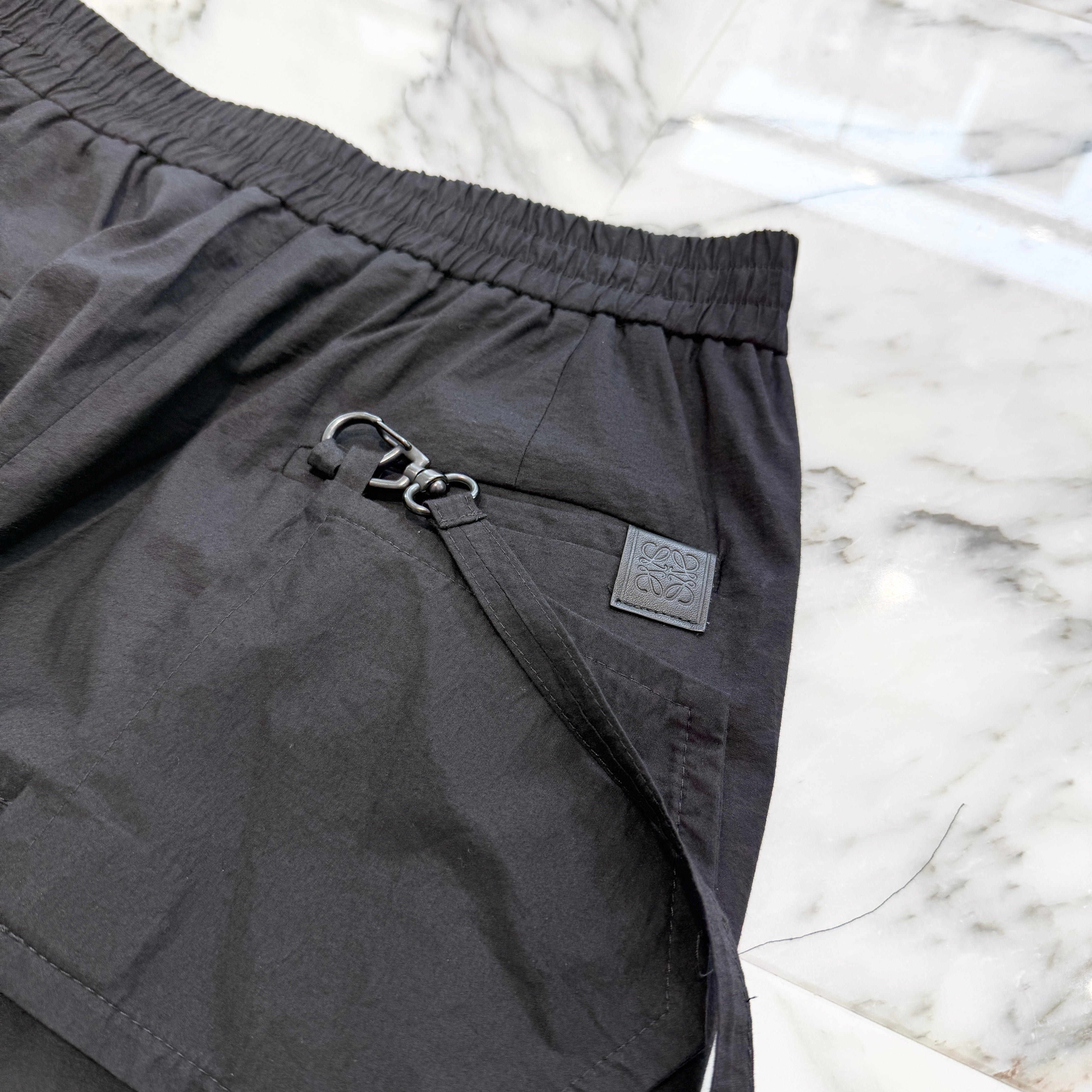 LOEWE Uraz Ibiza Anagram Easy Waist Cargo Trousers Pants S616Y04W08 Size XS ロエベ ウラズイビザ アナグラム イージーウェスト カーゴ トラウザーパンツ サイズXS