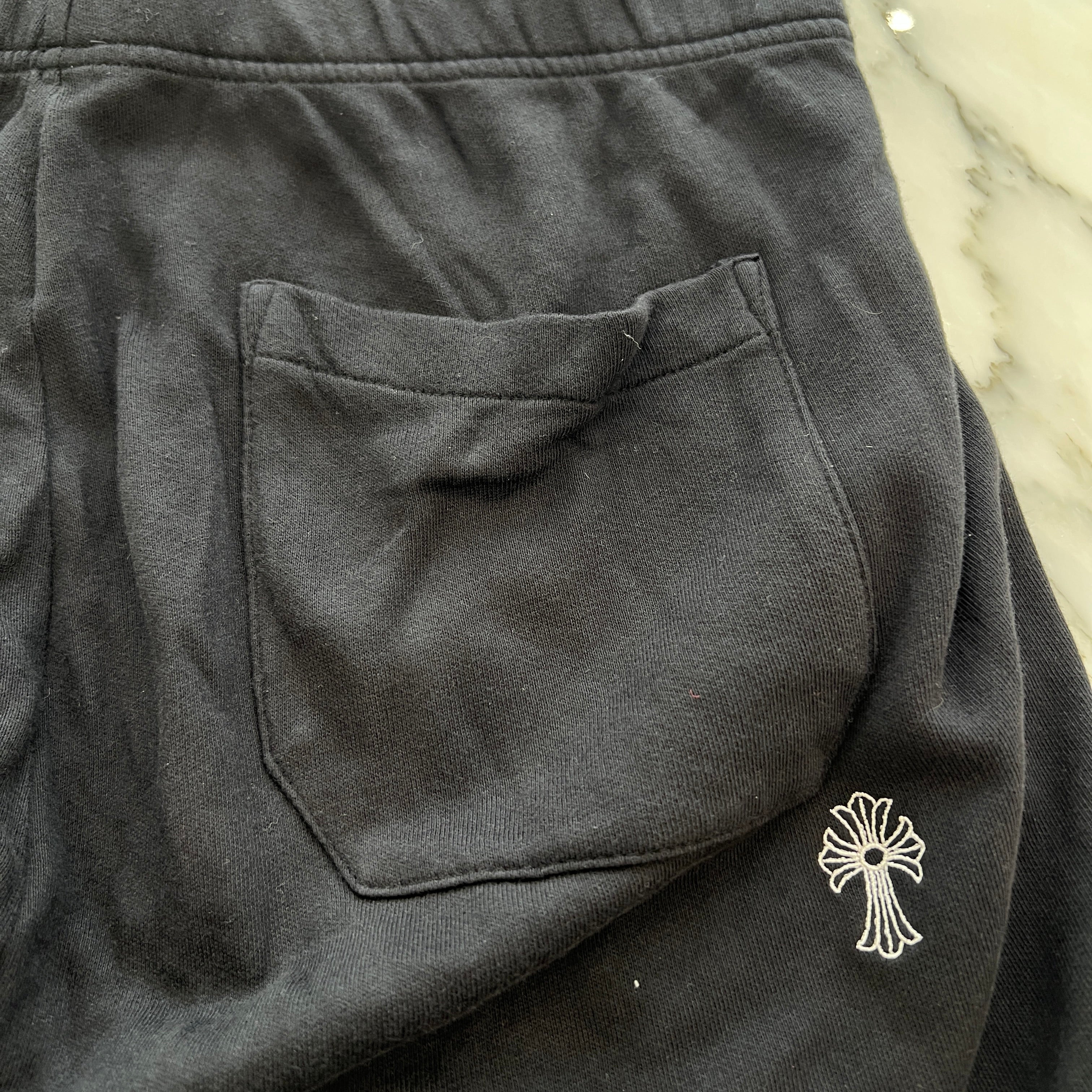 CHROME HEARTS Y NOT Vertical Logo Cross Embroidery Sweat Half Pants Size L クロムハ―ツ ワイノット ヴァーティカルロゴ クロス刺繡 スウェット ハーフパンツ サイズL