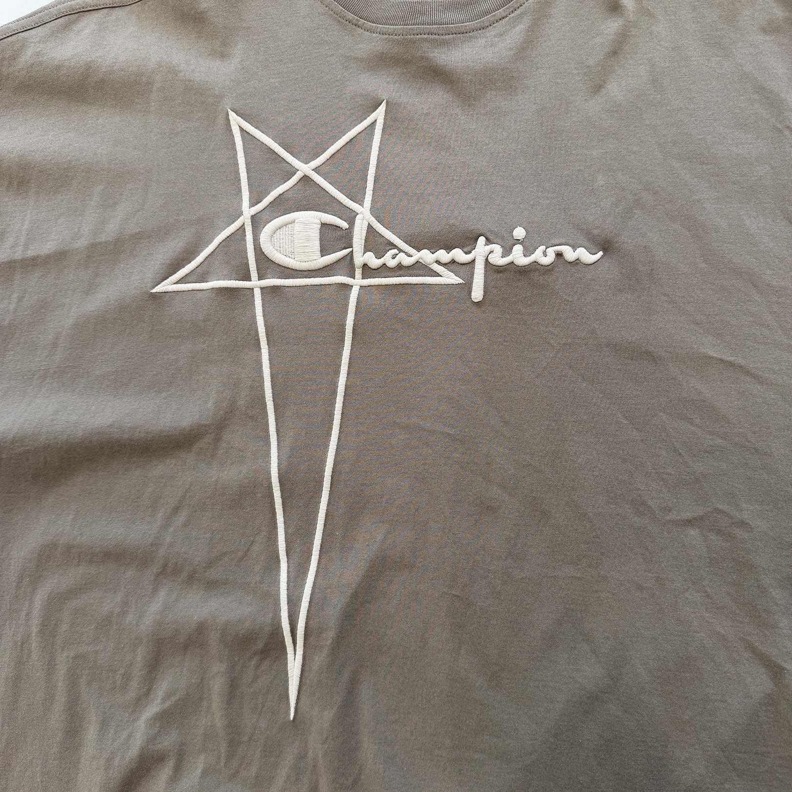 Rick Owens × Champion 2023SS Logo Embroidered Tommy Tee CM02C9229-CHJEG Size S リックオウエンス × チャンピオン ロゴ刺繡トミー Tシャツ サイズS