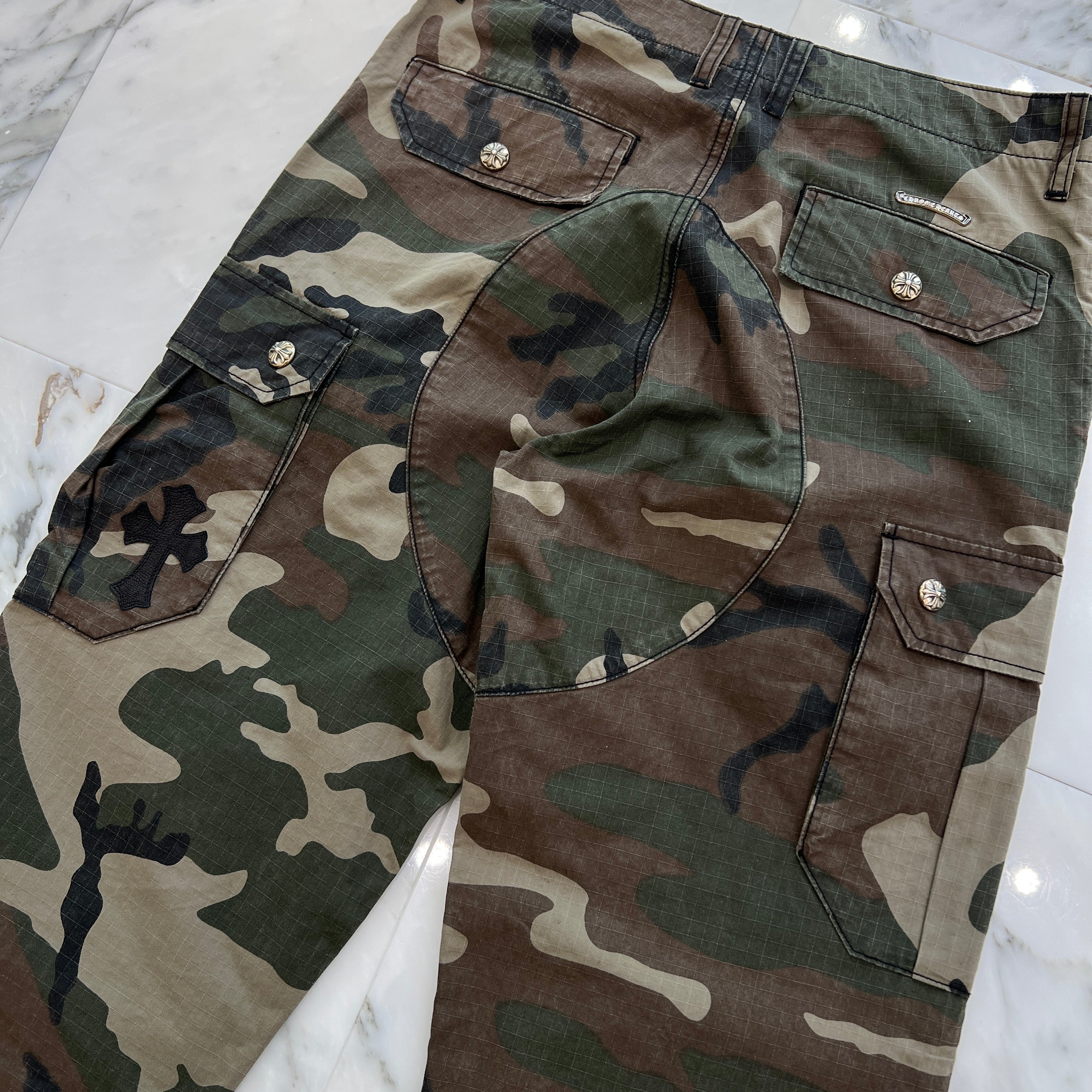 CHROME HEARTS Cross Ball Button Camo Cargo Pants Size 32 クロムハーツ クロスボールボタン カモ カーゴパンツ サイズ32