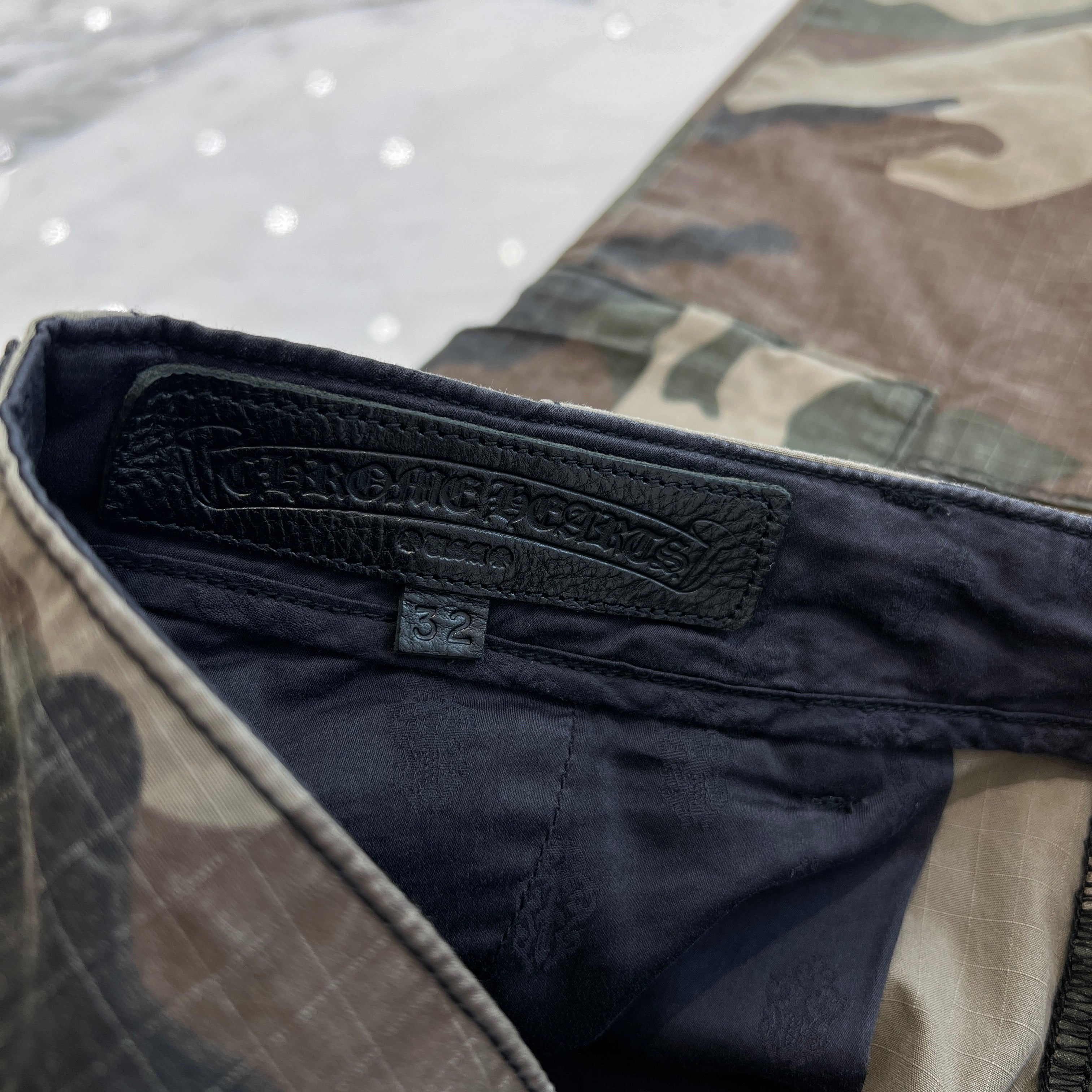 CHROME HEARTS Cross Ball Button Camo Cargo Pants Size 32 クロムハーツ クロスボールボタン カモ カーゴパンツ サイズ32