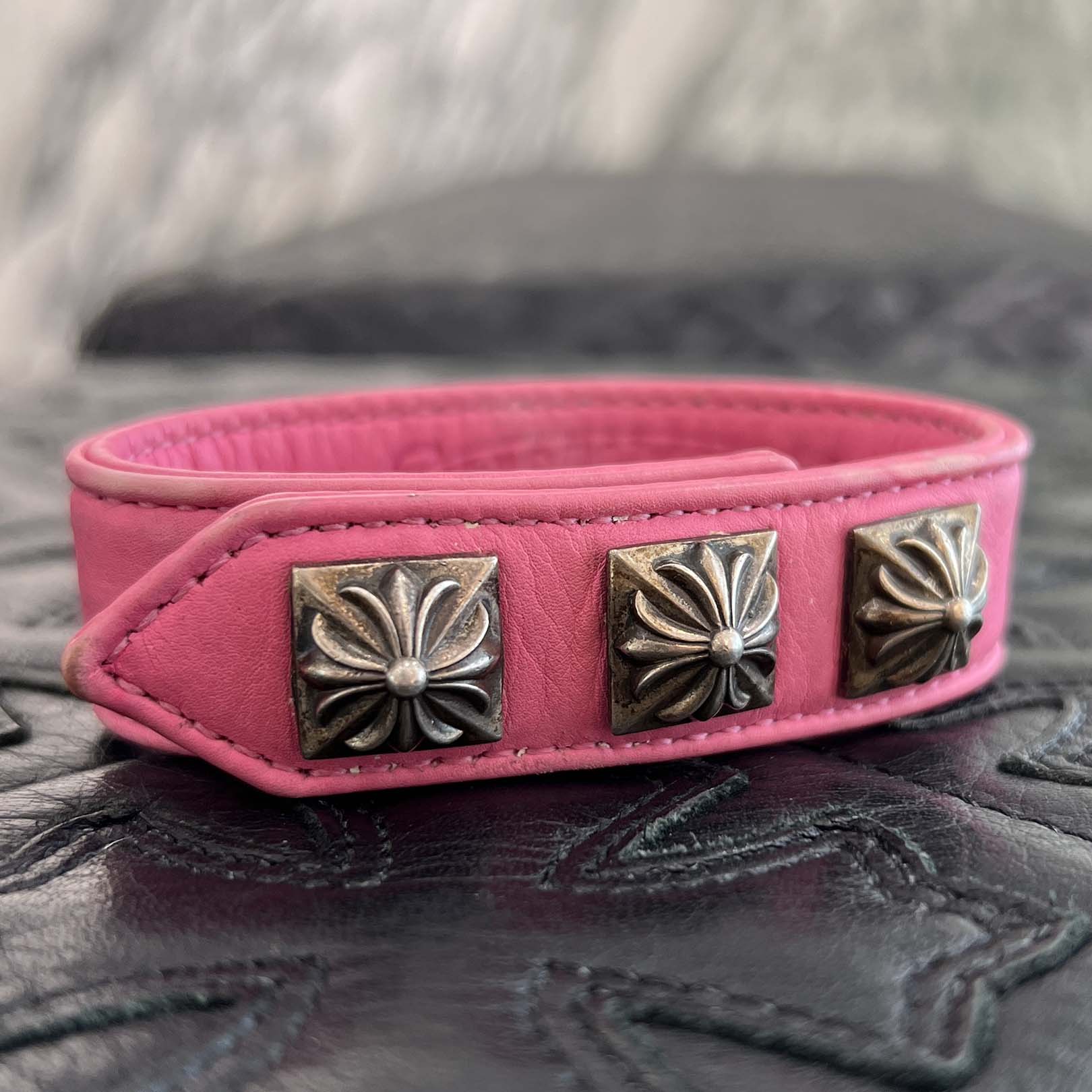 CHROME HEARTS Pyramid Cross Button 3BTN 2SNP LEATHER BRACELET クロムハーツ ピラミッドクロスボタン 3ボタン 2スナップ レザーブレスレット