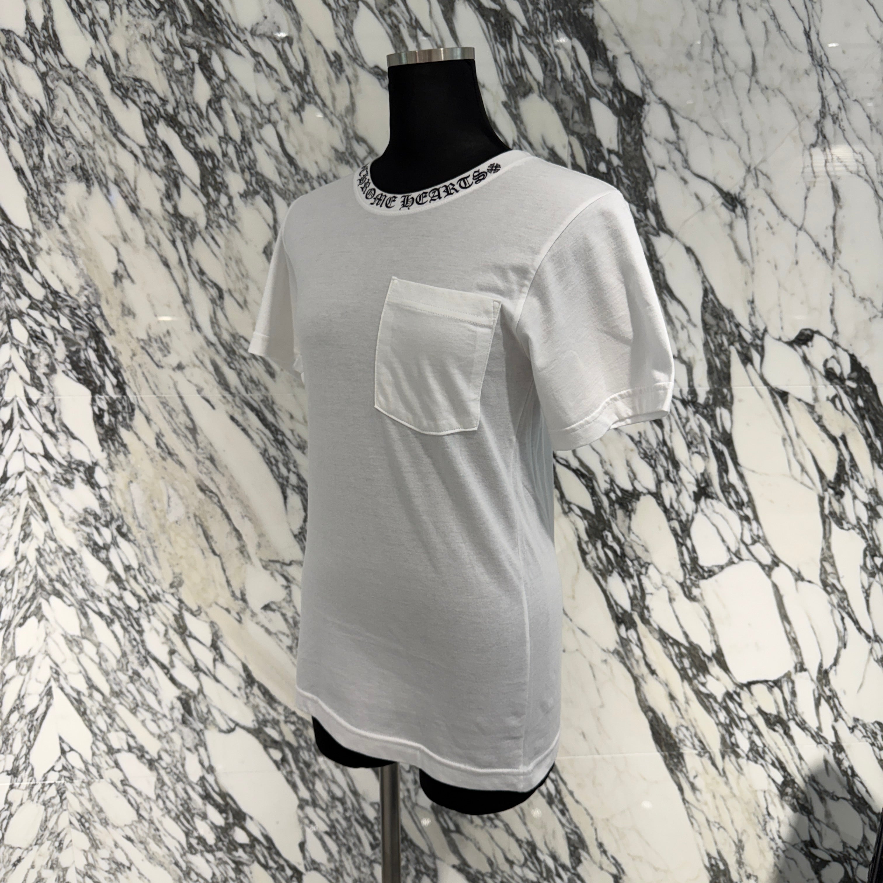 CHROME HEARTS Neck Logo Back Horseshoe Tee Size XS クロムハーツ ネックロゴバックホースシューTシャツ サイズXS