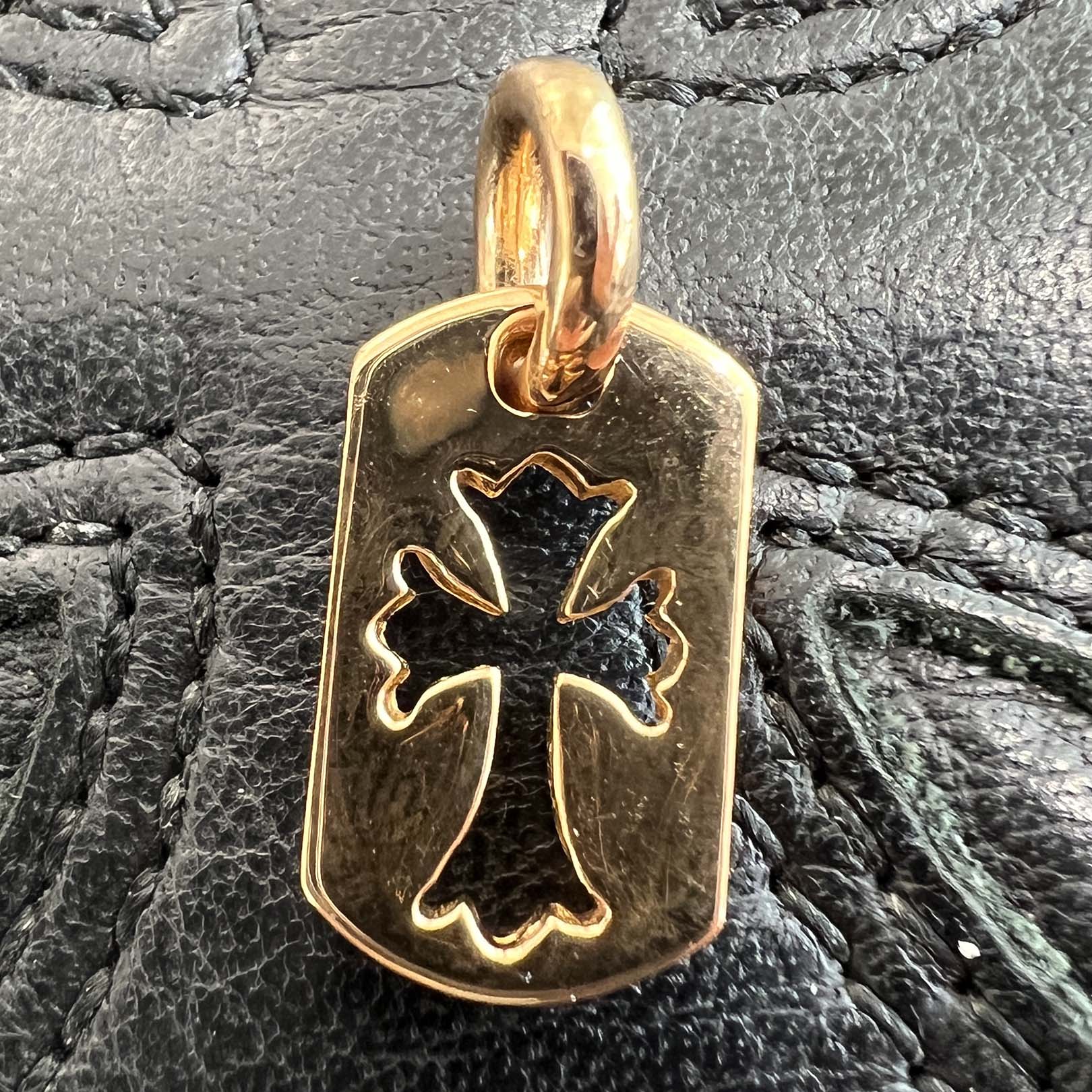 CHROME HEARTS 22K Tiny Cut Out Cross Dock Tag Pendant Charm Pave Diamond クロムハーツ 22K タイニー カットアウトクロス ドッグタグ ペンダントチャーム パヴェダイヤモンド