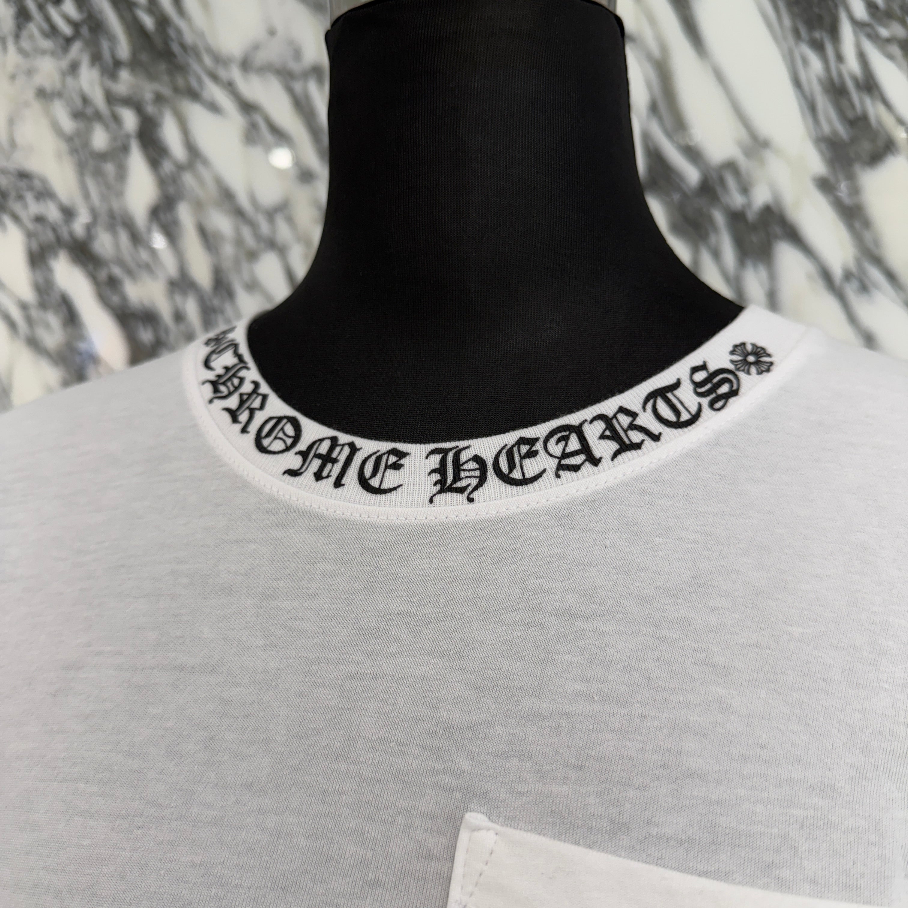 CHROME HEARTS Neck Logo Back Horseshoe Tee Size XS クロムハーツ ネックロゴバックホースシューTシャツ サイズXS