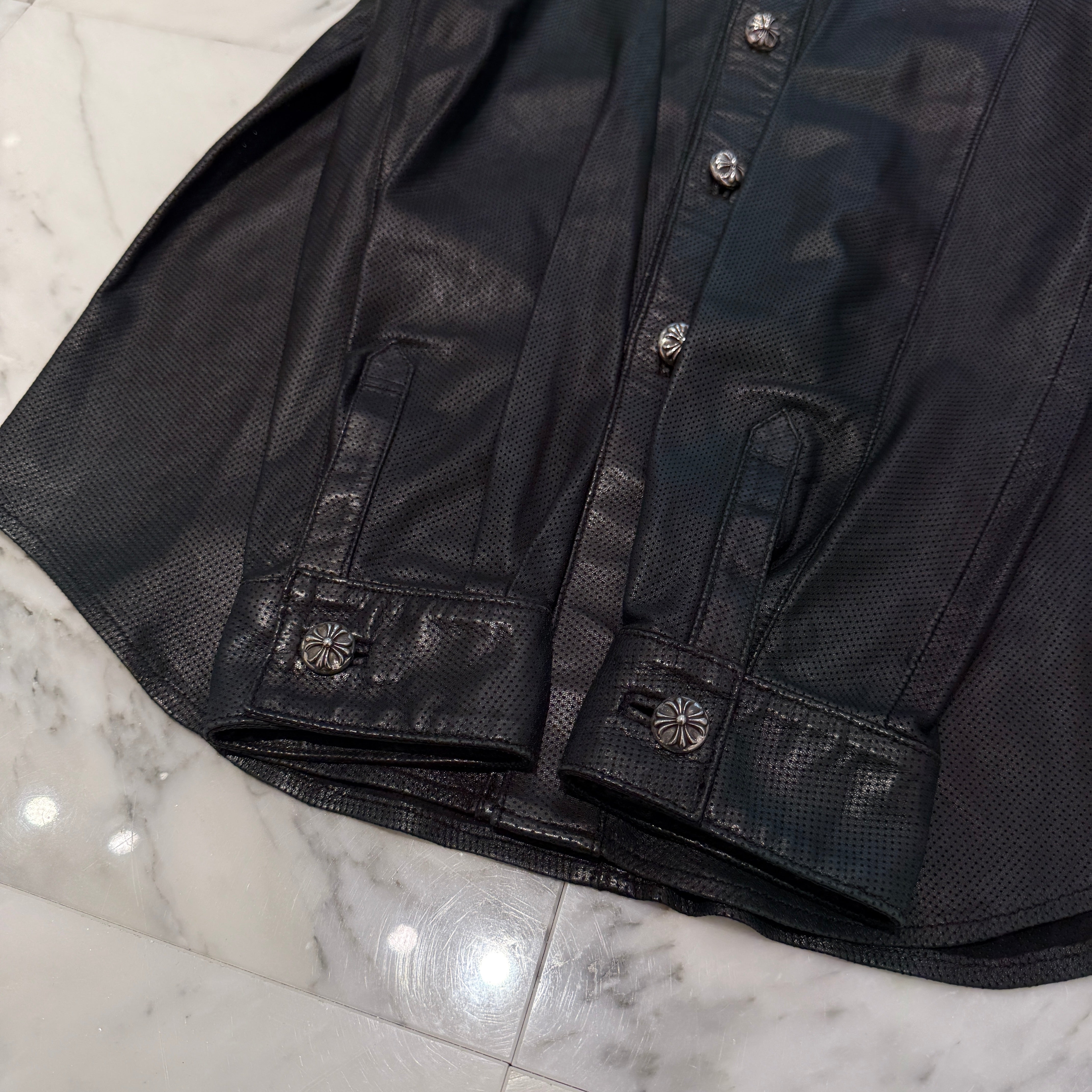 CHROME HEARTS Leather Cross Patch Cross Ball Button Leather Shirt Size M クロムハーツ レザークロスパッチ クロスボールボタン レザーシャツ サイズM