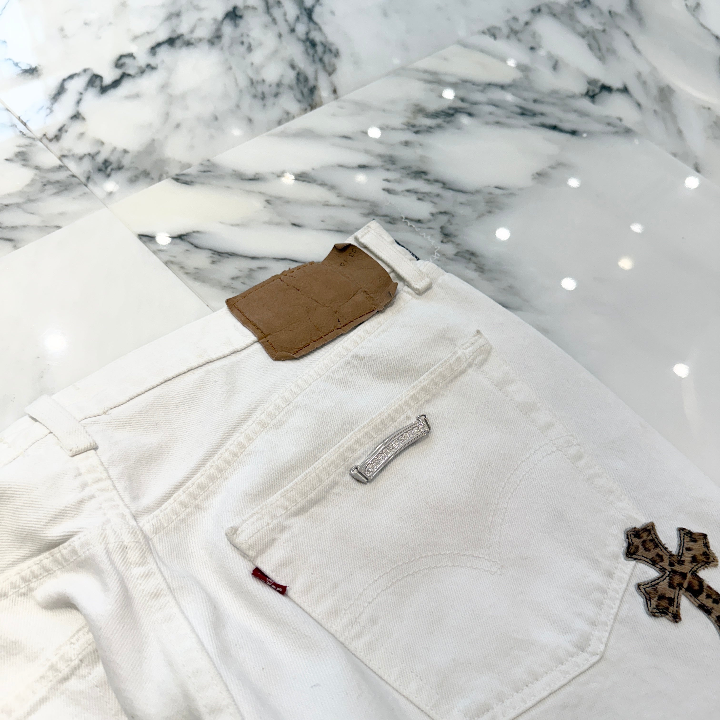 CHROME HEARTS × GALLERY DEPT. Levi's VNTG Leopard Harako Leather Cross Patch Jeans Size 34 クロムハーツ × ギャラリーデプト リーバイス ヴィンテージ レオパード ハラコレザー クロスパッチ ジーンズ サイズ34